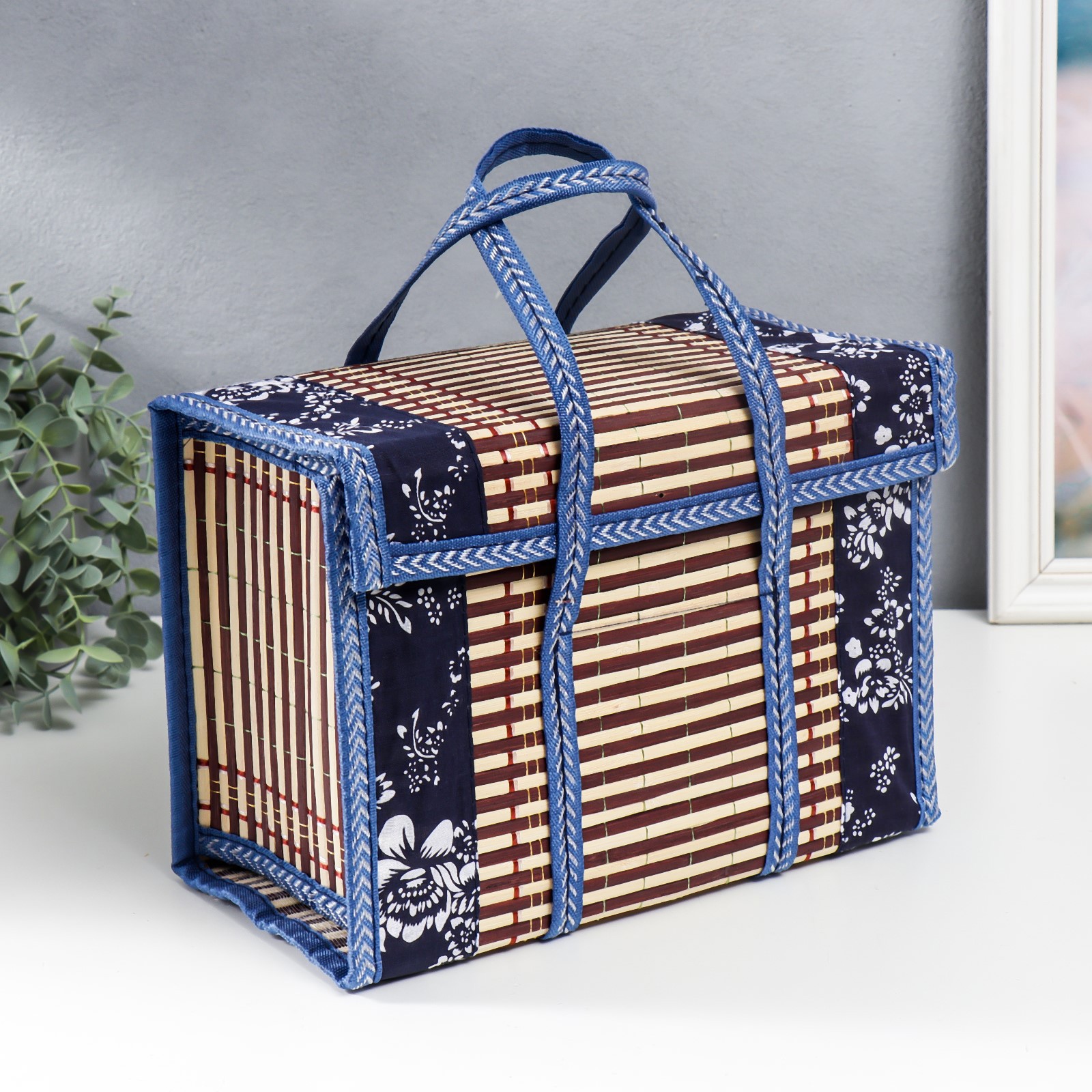 Изображение товара Шкатулка универсальная "Цветы на чёрном" синяя, с ручками 20x15x30 см