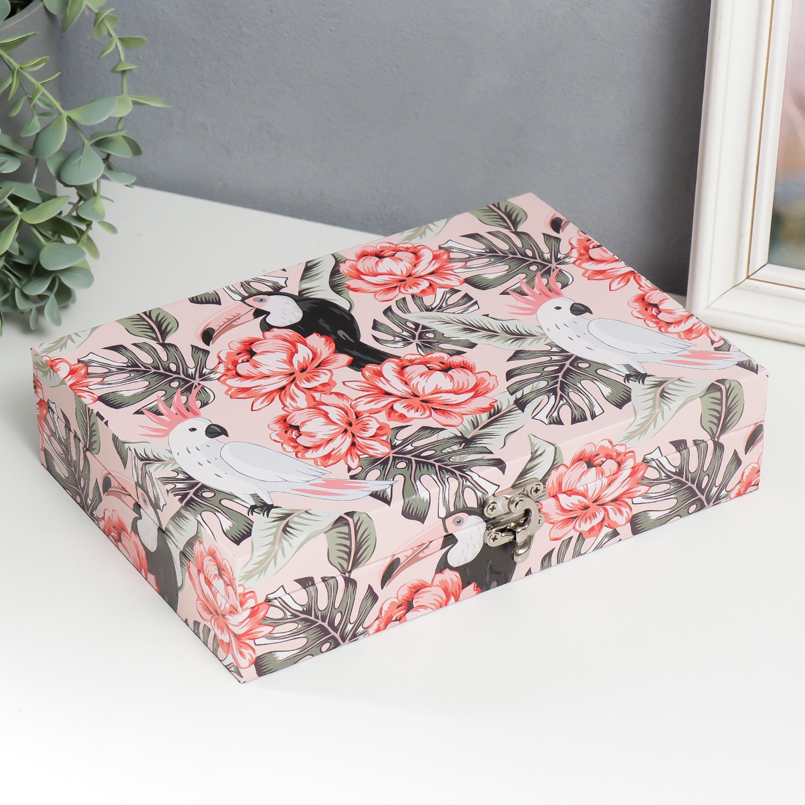 Изображение товара Шкатулка универсальная "Какаду и тукан в цветочных джунглях" 5.5x24x17 см