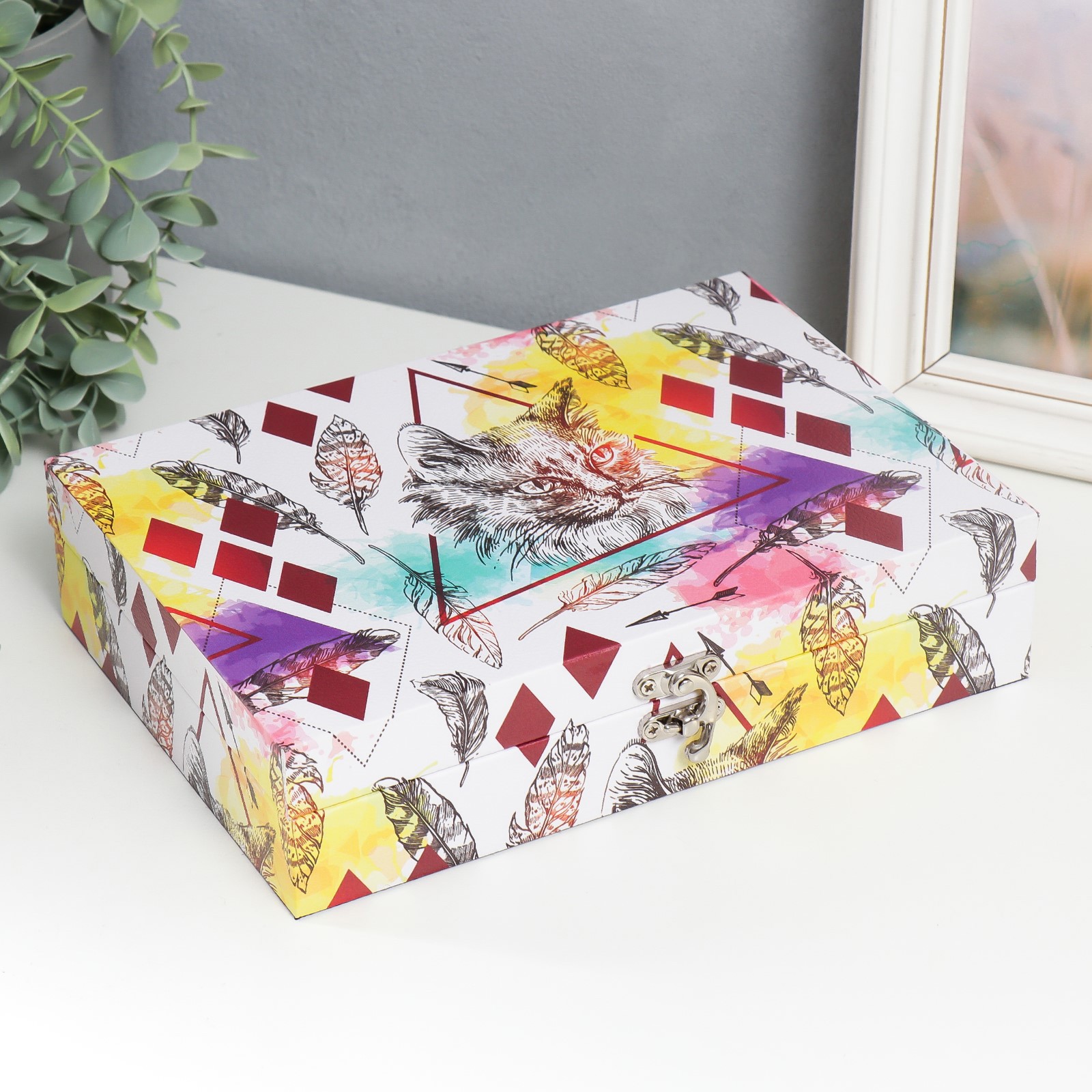 Изображение товара Шкатулка универсальная "Кошка, перья и геометрия" 5.5x24x17 см