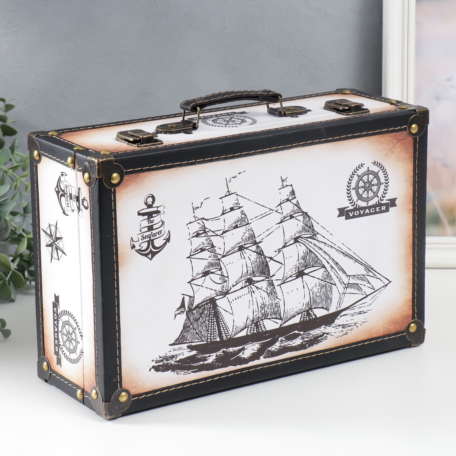 Изображение товара Шкатулка универсальная "Корабль по волнам" 12x22x34 см