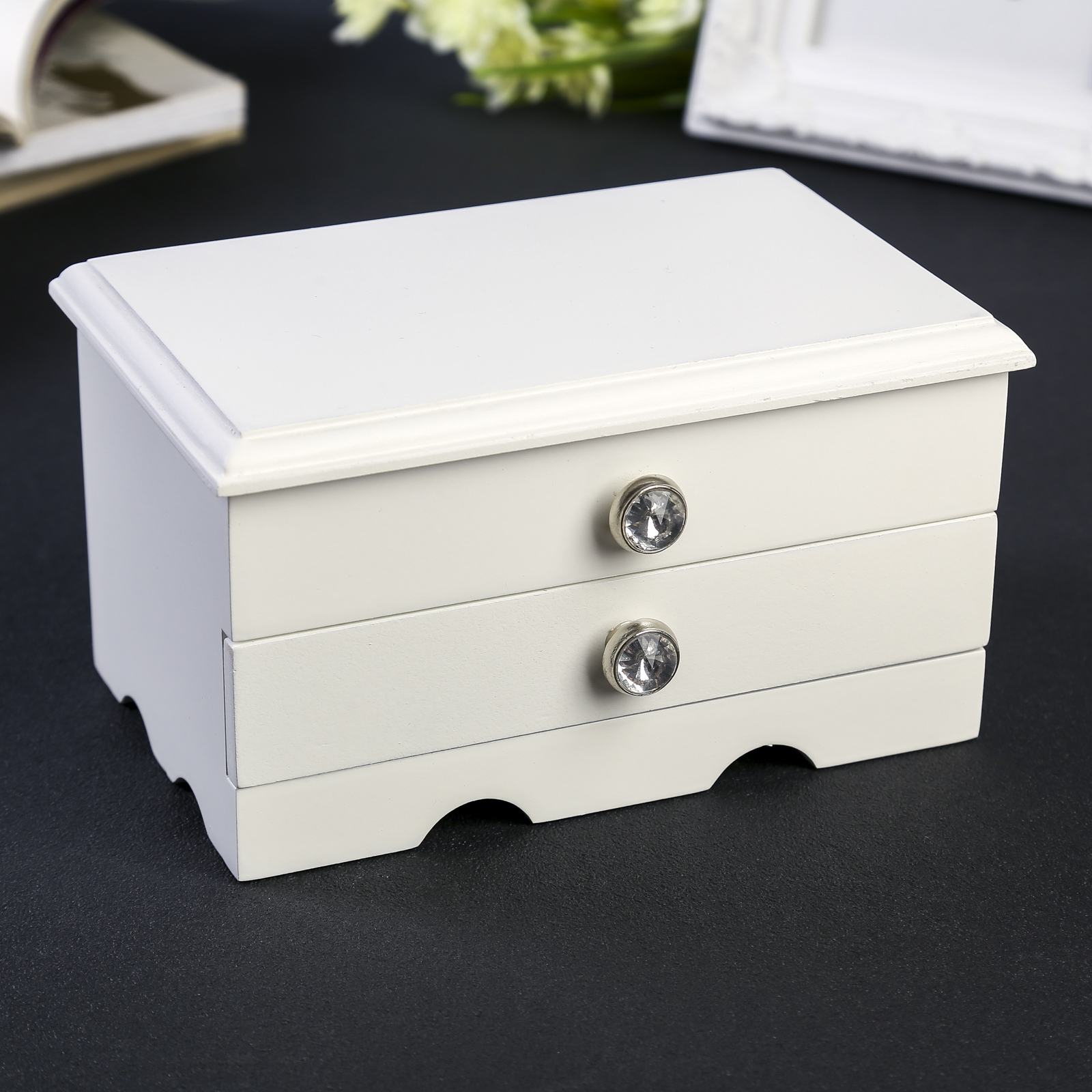 Изображение товара Шкатулка для украшений Комод с ящиком белая 9x10x16 см