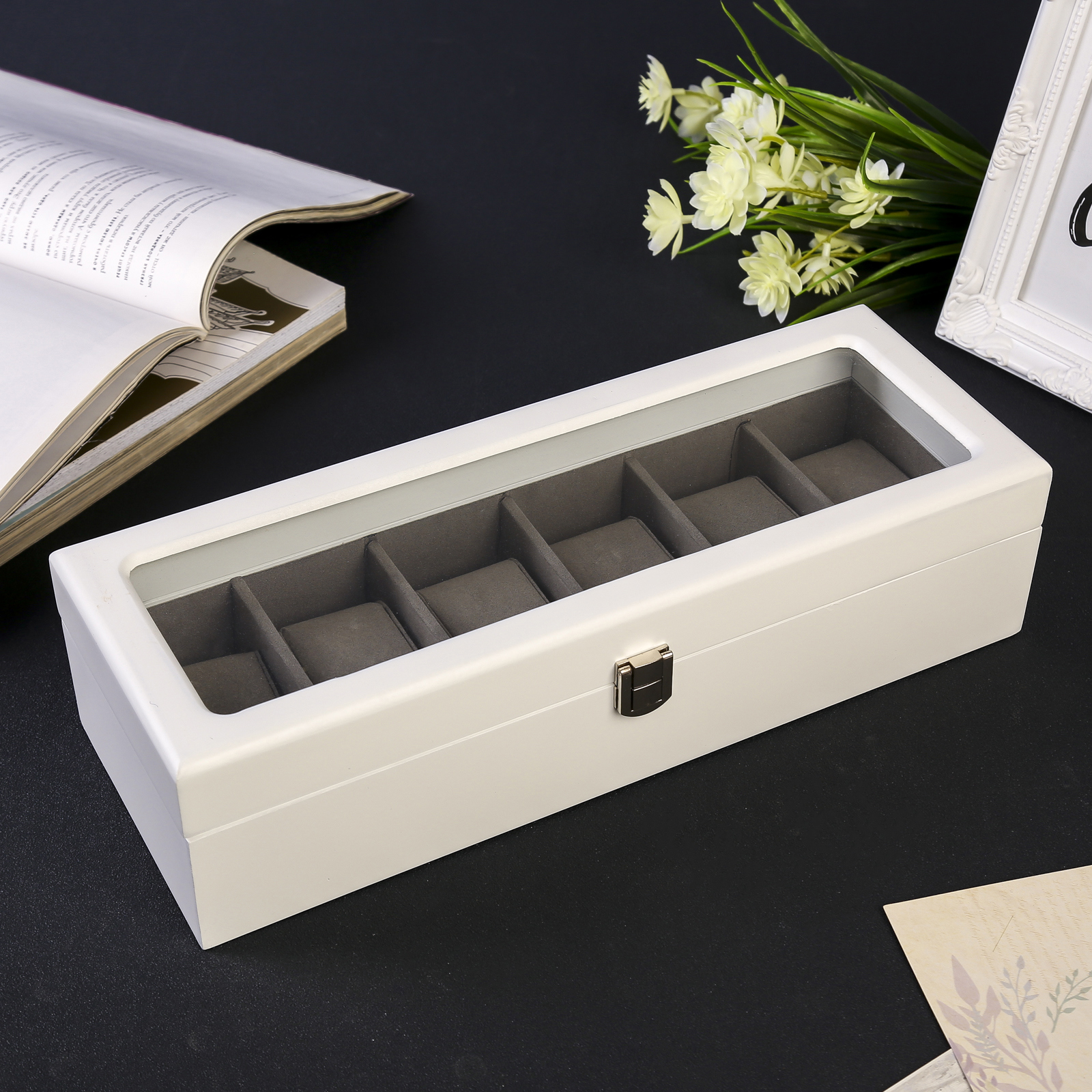 Изображение товара Шкатулка под часы 6 отделений "Стиль" белая 12.7x8x33 см