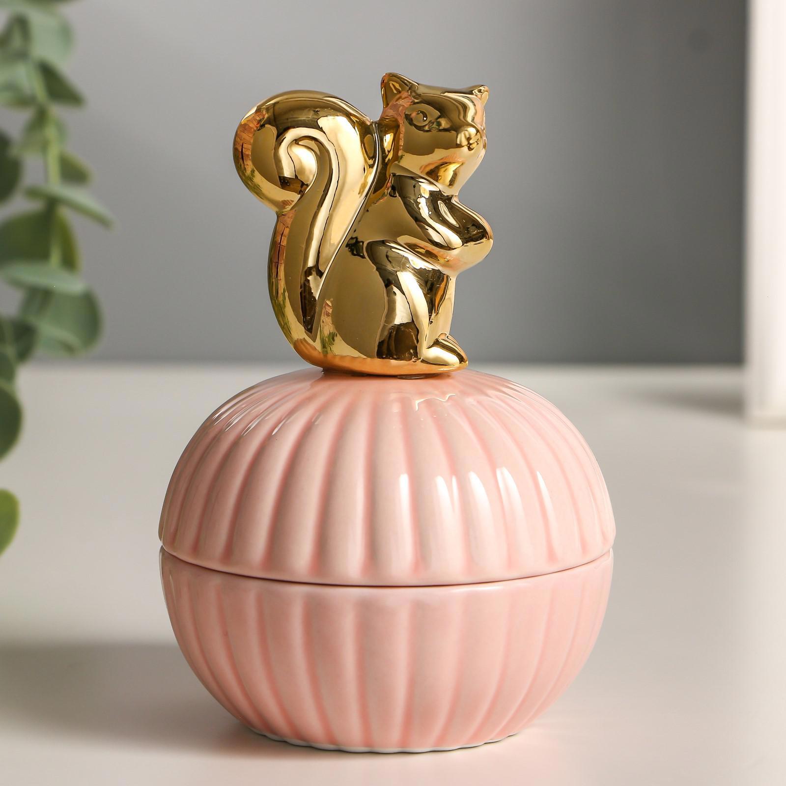 Изображение товара Шкатулка SIMALAND Золотая белочка 11x8x8 см