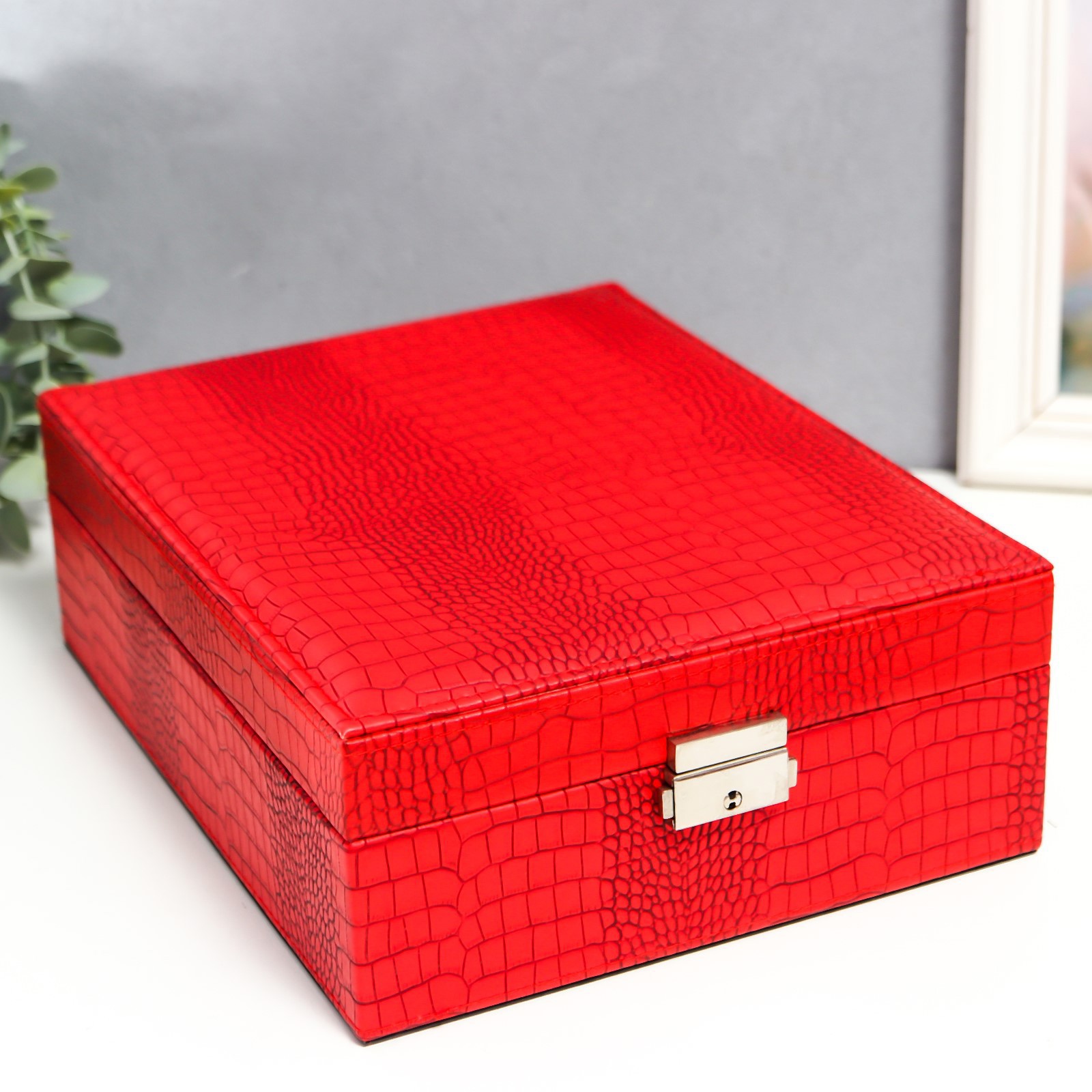 Изображение товара Шкатулка для украшений "Красный мак" матовая 9x26.5x20 см Изображение товара Шкатулка для украшений "Красный мак" матовая 9x26.5x20 см