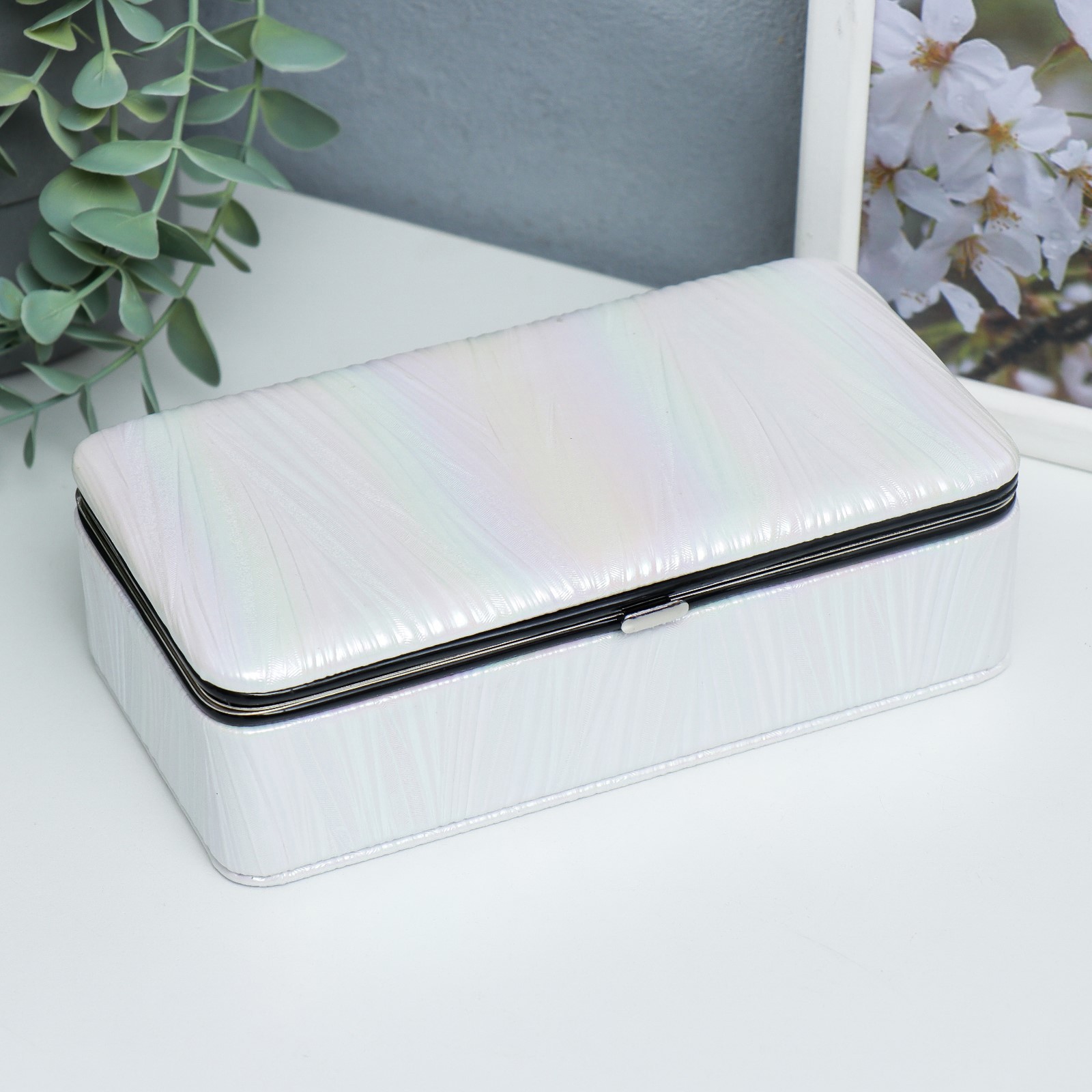 Изображение товара Шкатулка для украшений Полосы Текстура Белые переливы 6x9.8x18.5 см