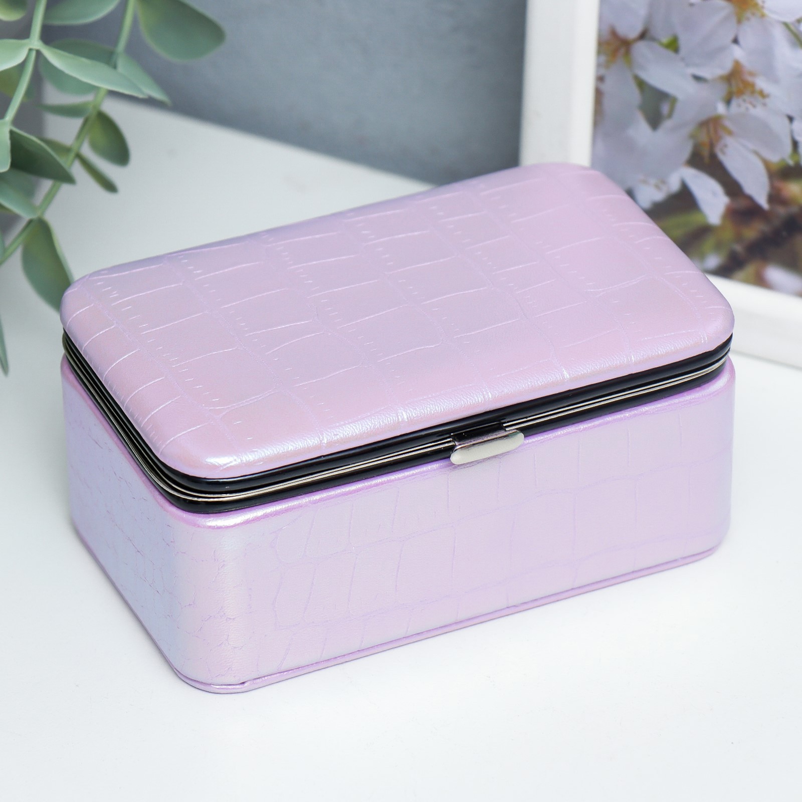 Изображение товара Шкатулка для украшений "Рептилия Сиреневый перламутр" 6x7x12 см