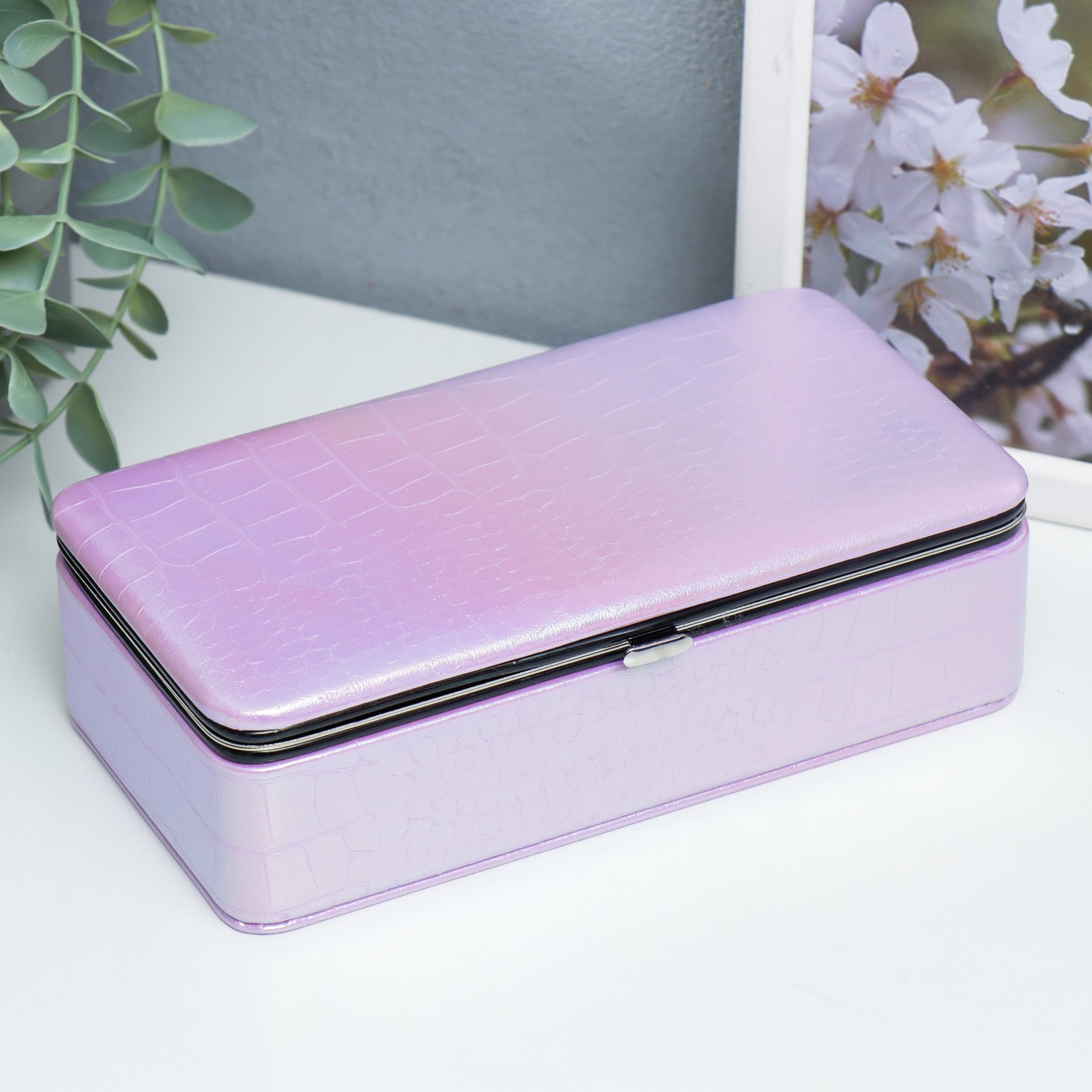 Изображение товара Шкатулка для украшений "Рептилия Сиреневый перламутр" 6x9.8x18.5 см