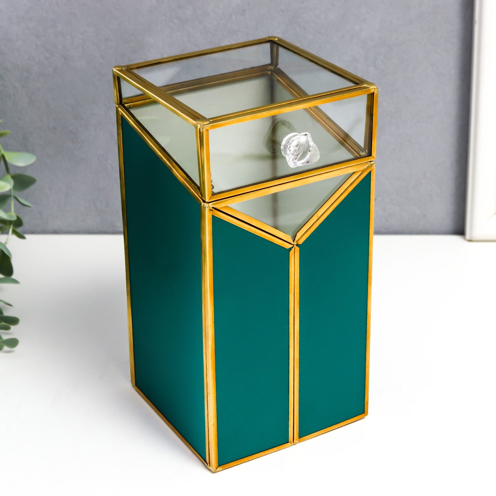 Изображение товара Шкатулка Геометрия с ручкой тёмно-зелёная 20x10x10