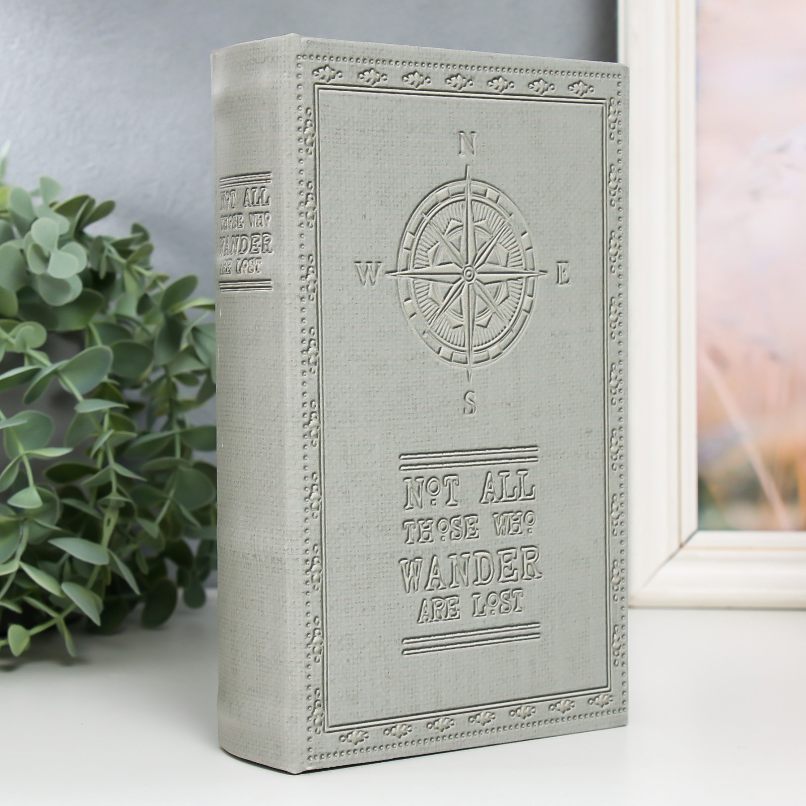 Изображение товара Шкатулка сейф-книга "Компас" 21x13x5 см