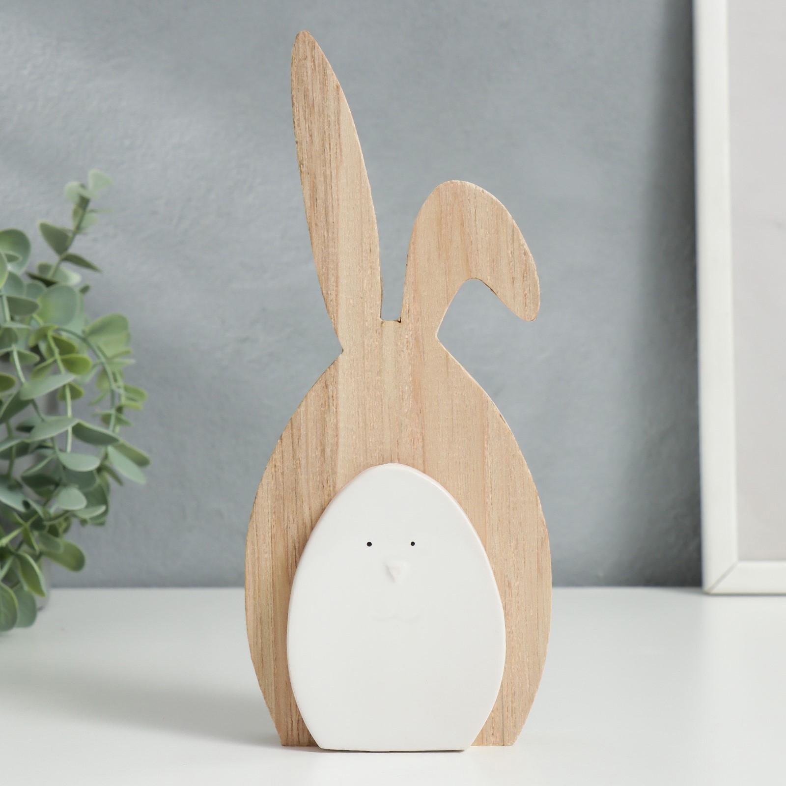 Изображение товара Сувенир интерьерный «Зайчик белый» 21x3x9,3 см — декоративный элемент