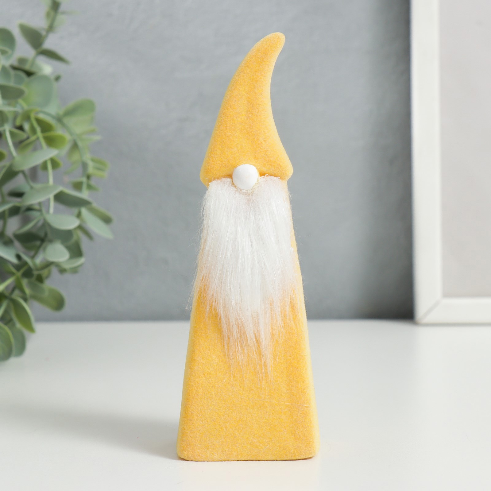 Изображение товара Сувенир интерьерный "Бородатый гномик в высоком колпаке" жёлтый флок 15.3x3.2x5см