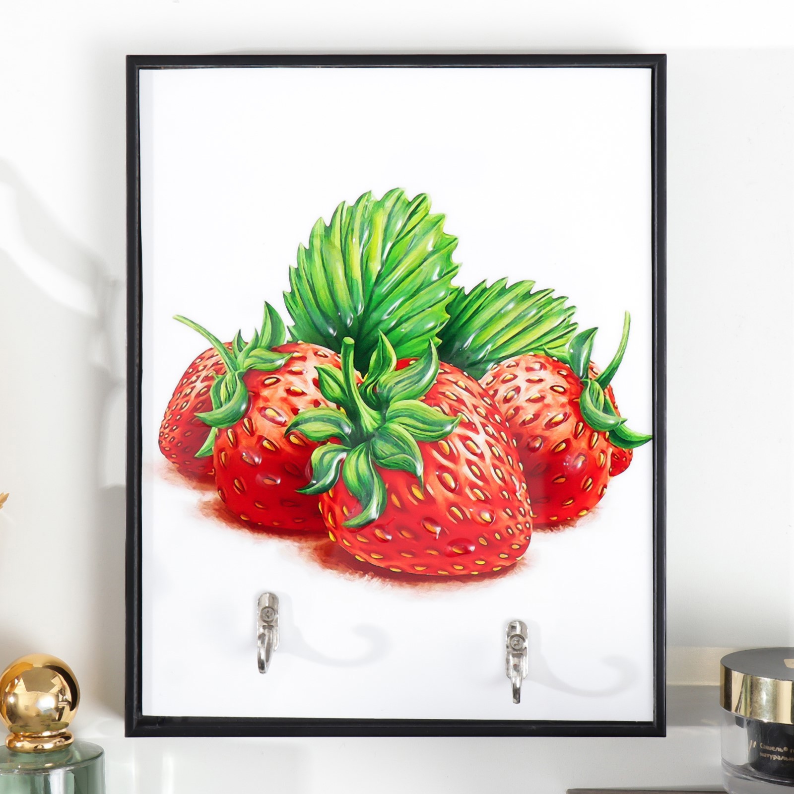 Изображение товара Крючки декоративные 2 крючка "Клубника" 19x24 см