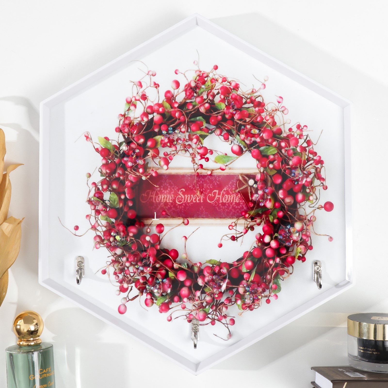 Изображение товара Крючки декоративные 3 крючка "Ягодный венок" 34x30 см