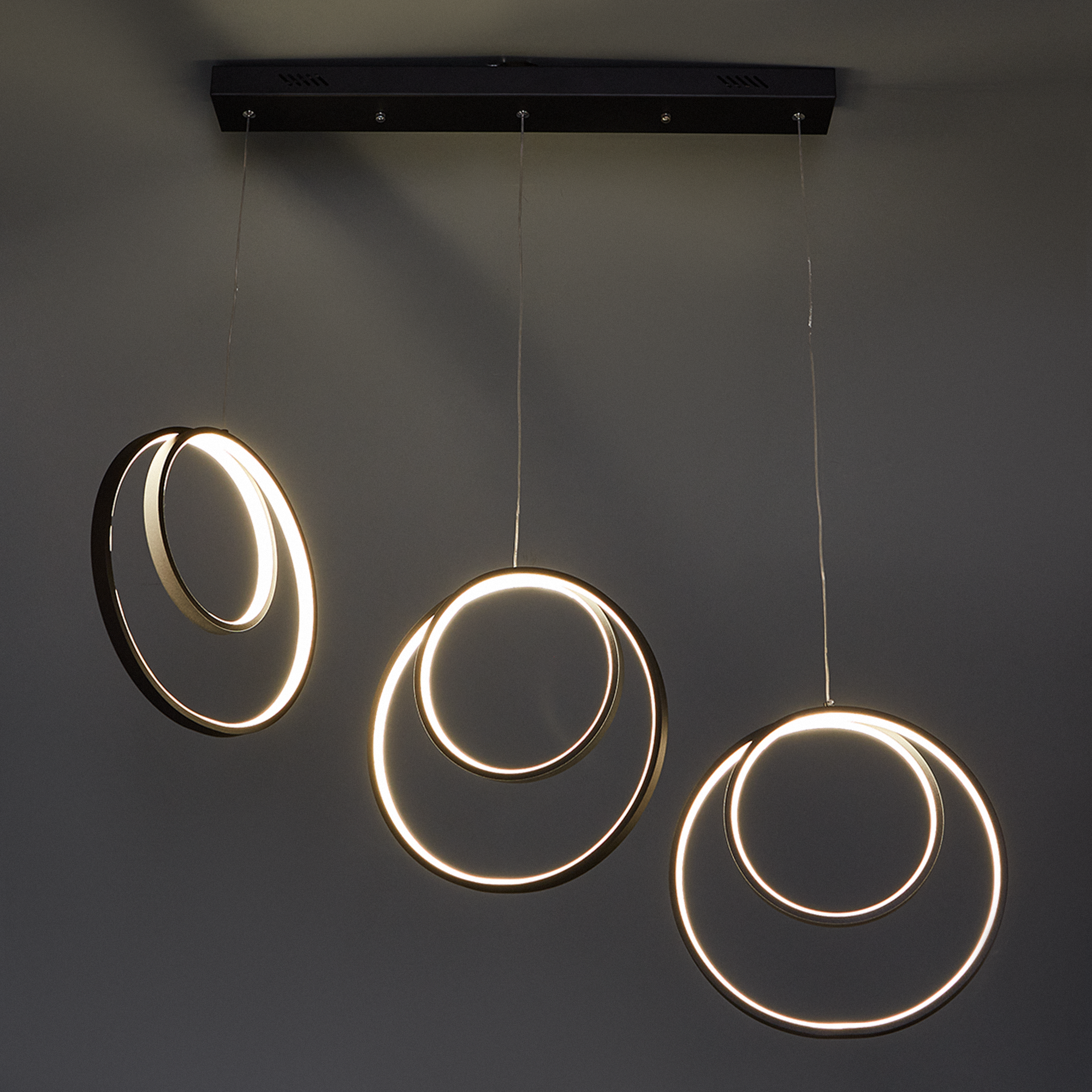 Изображение товара Современный подвесной светильник Eurosvet 90 Вт нейтральный белый свет черный