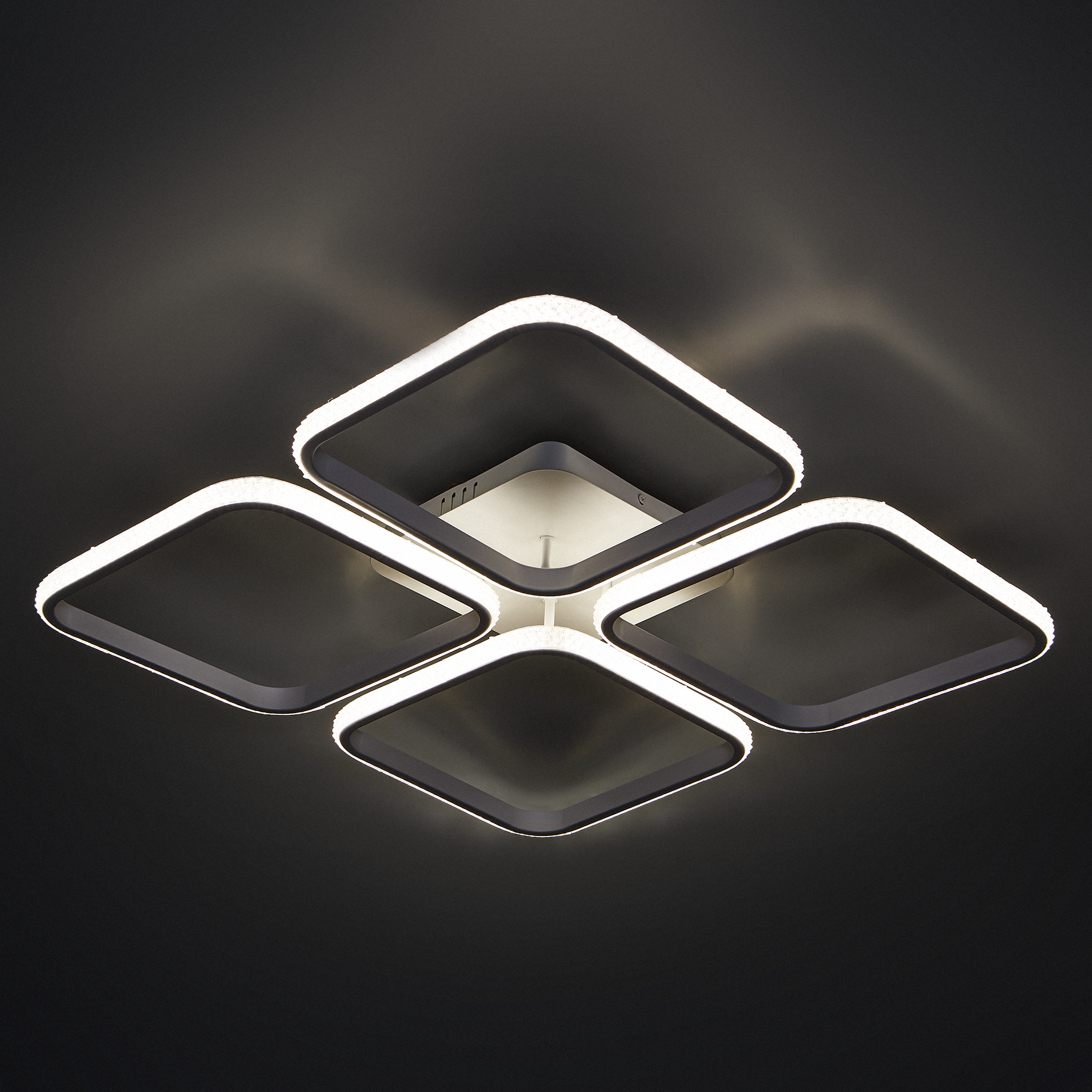 Изображение товара Люстра потолочная Novotech Over 358928 LED 72W белая квадратная для больших помещений