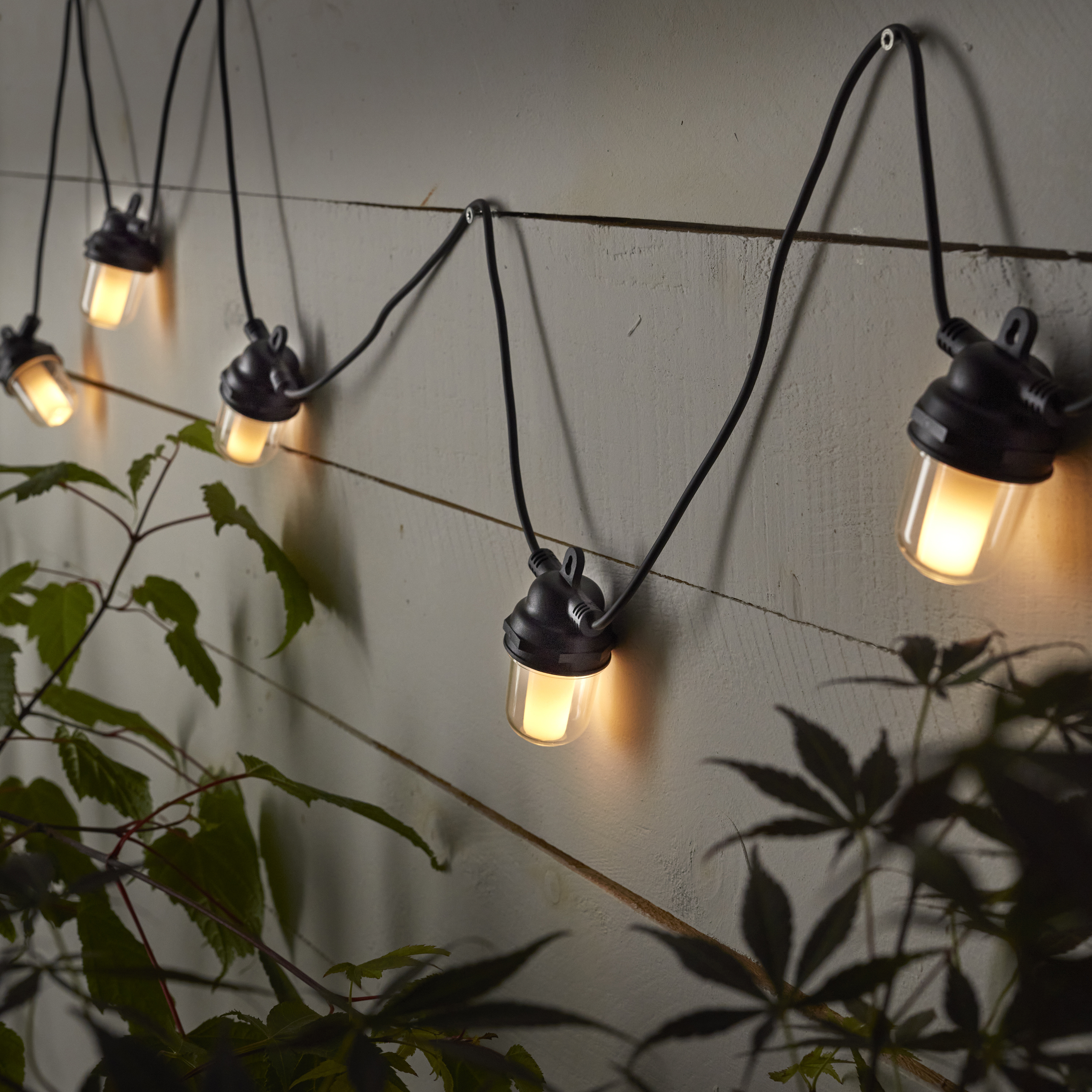 Изображение товара Гирлянда светодиодная уличная Inspire «Breezy» IP44 цвет черный