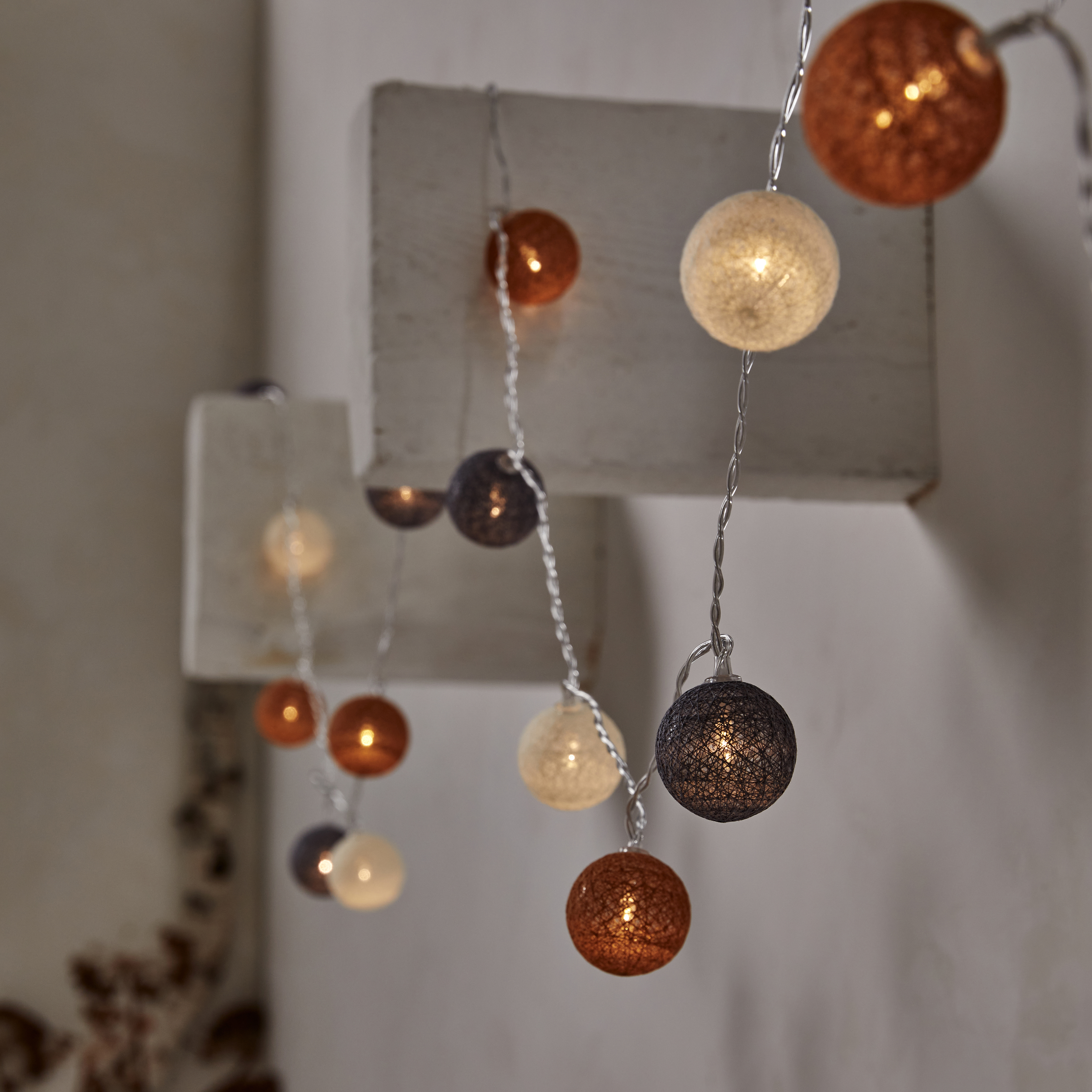 Изображение товара Светодиодная гирлянда Inspire Hina на солнечных батареях 20 LED мультиколор