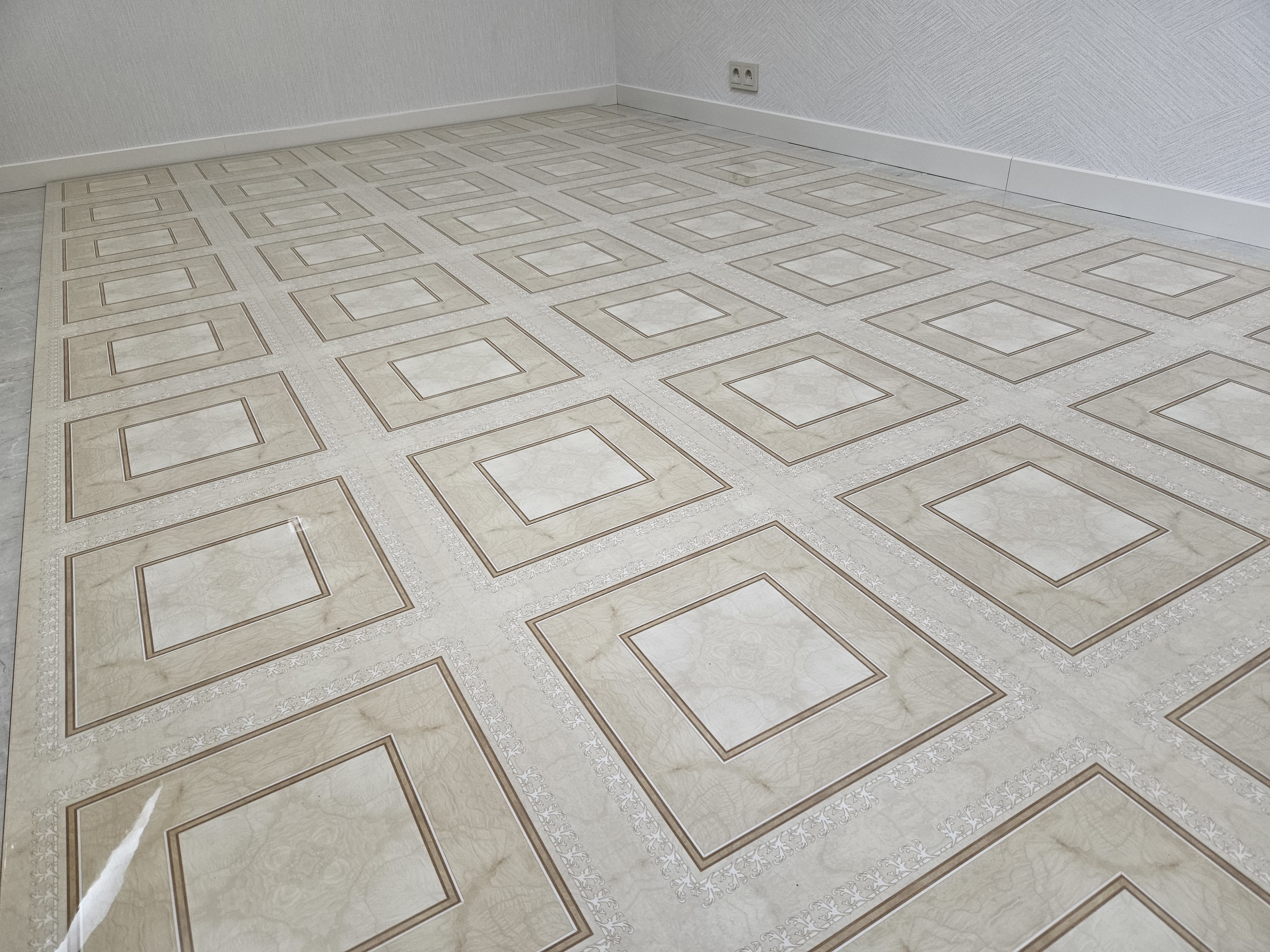 Изображение товара Ламинат Paradise Elite Glossy TL-109 Хастл 32 класс толщина 12 с фаской 2.46 м²