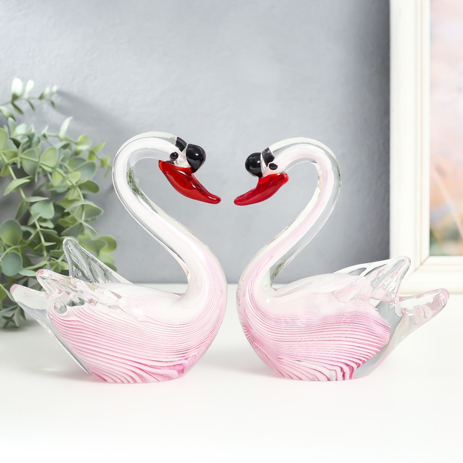 Изображение товара Сувенир интерьерный "Лебеди в розовую полоску с красным клювом" набор 2 шт 13.5x6x16 см