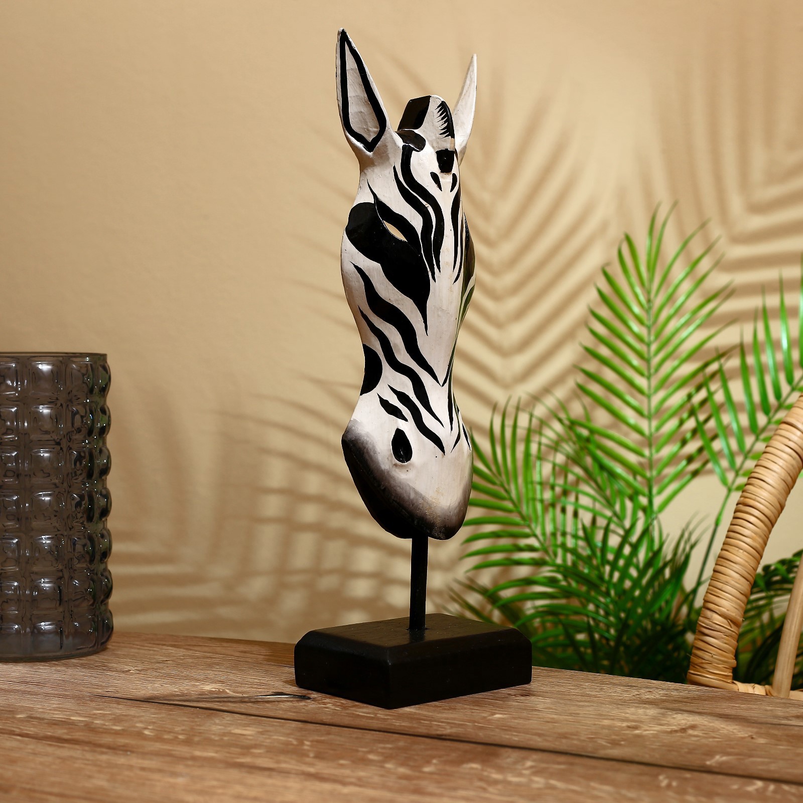 Изображение товара Маска декоративная "Зебра" волнистые полосы, на подставке, высота 40 см