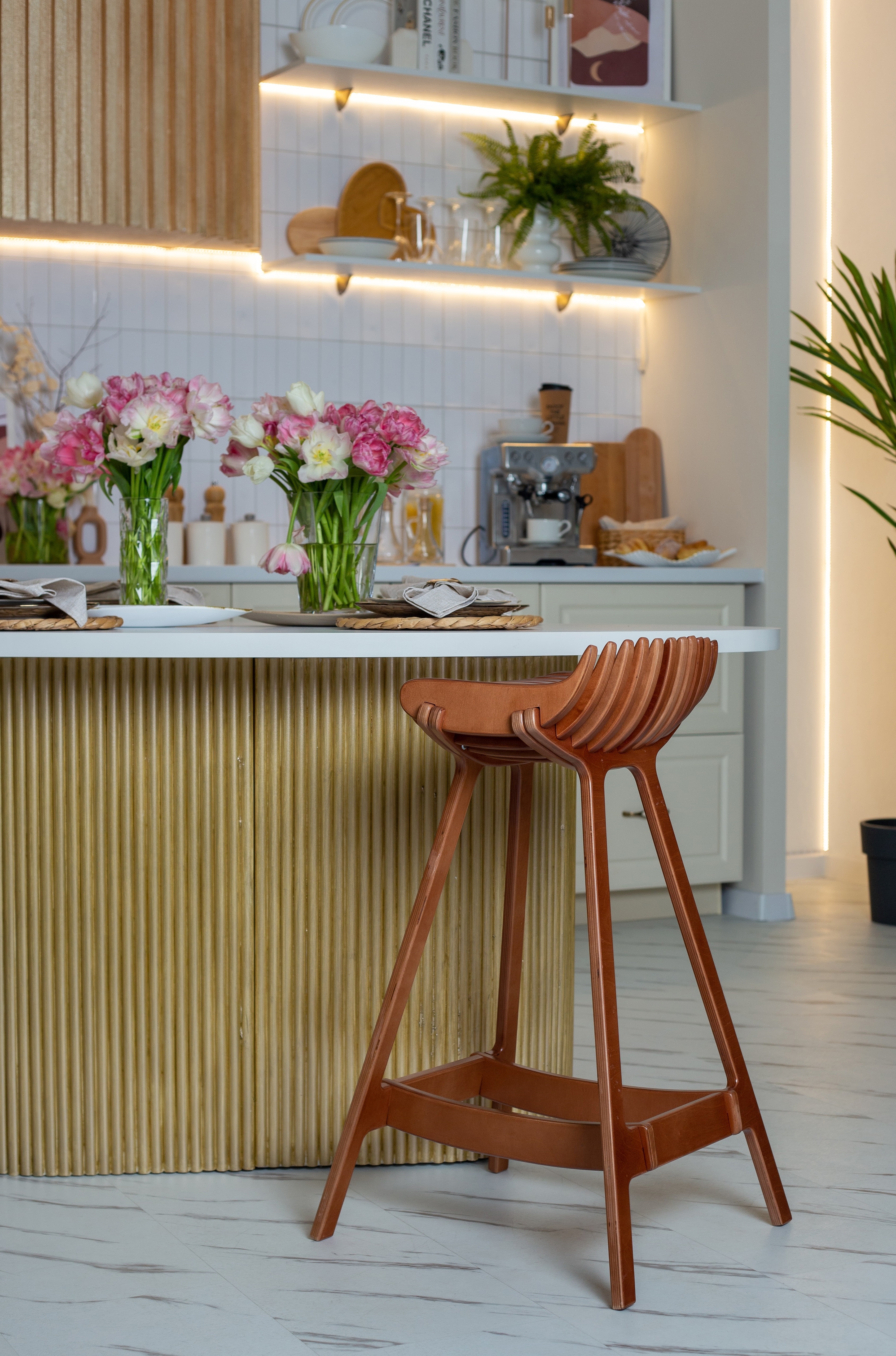 Изображение товара Барный стул Playwoods Chair 44x75x42 цвет орех