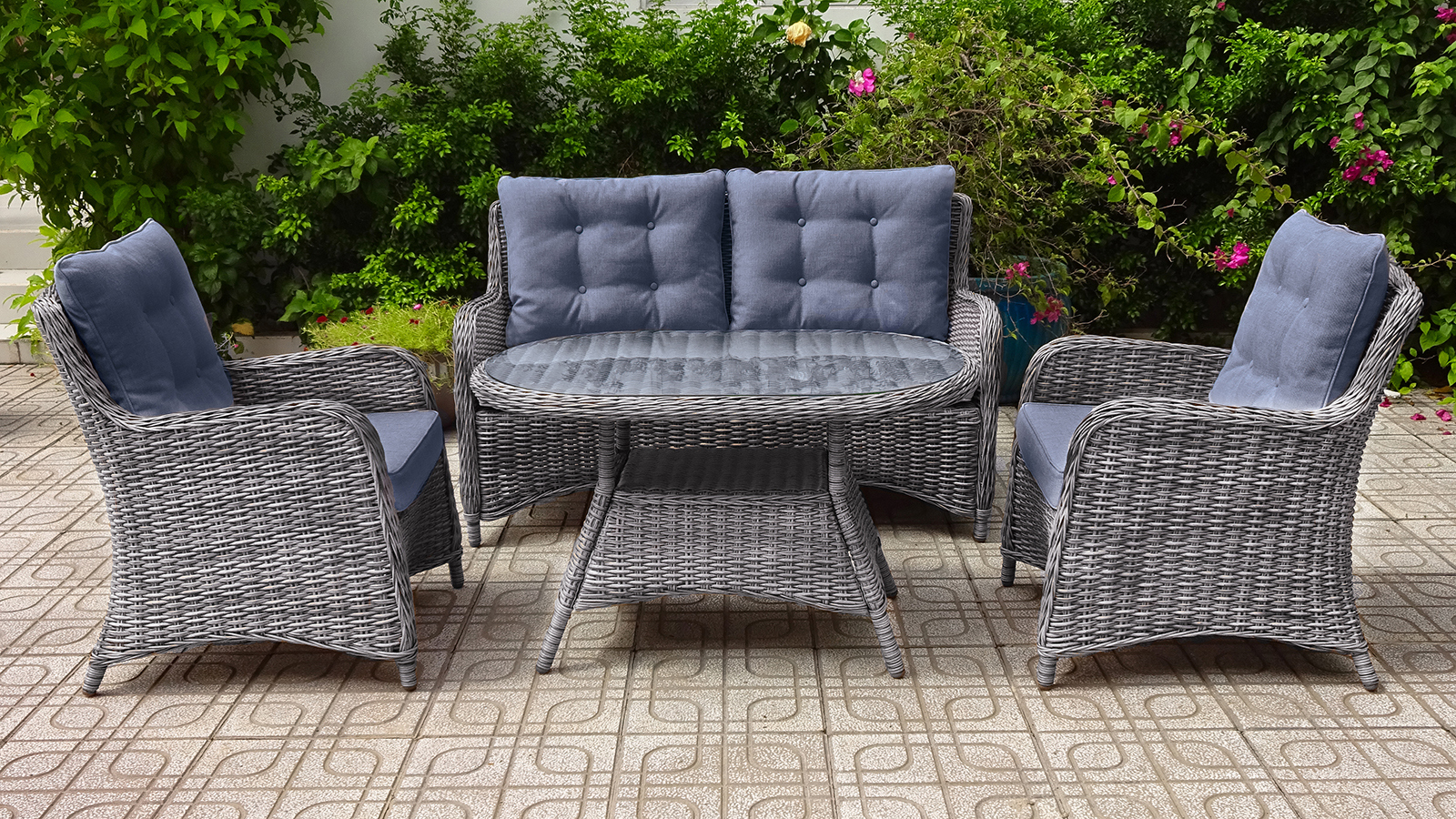 Изображение товара Набор садовой мебели Azzura Real Gray из искусственного ротанга 4 предмета