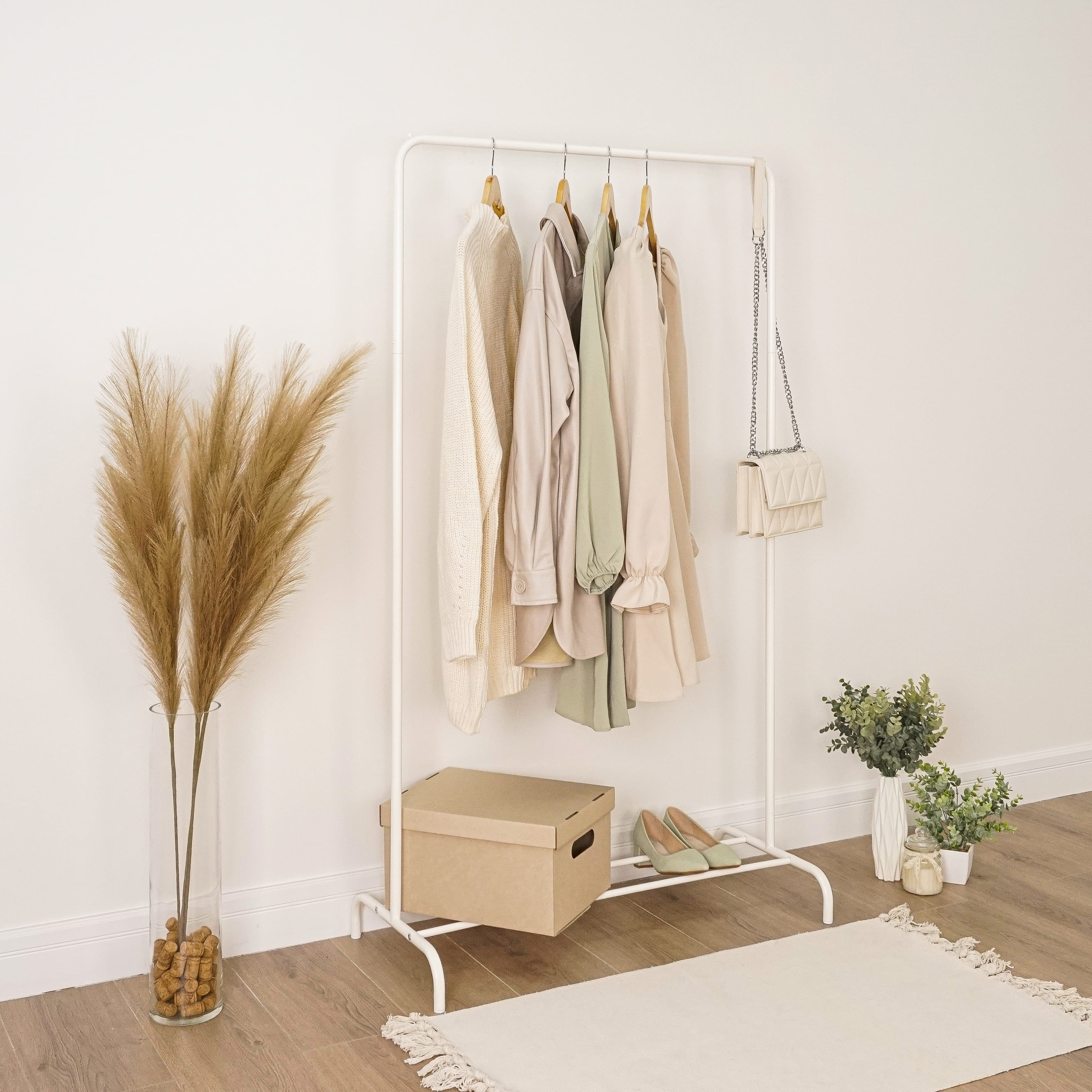 Изображение товара Напольная металлическая вешалка Радуга 1 82x147x39 см белый