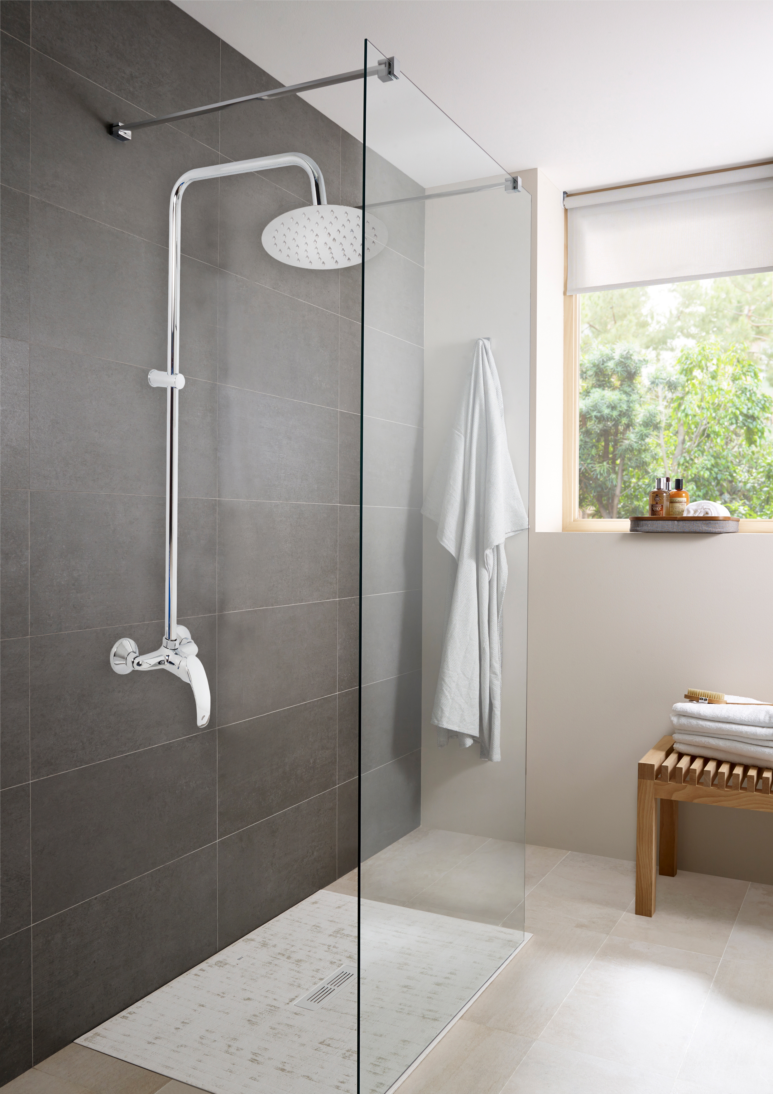 Изображение товара Душевая стойка Divino D5449505С со смесителем 1 режим цвет хром