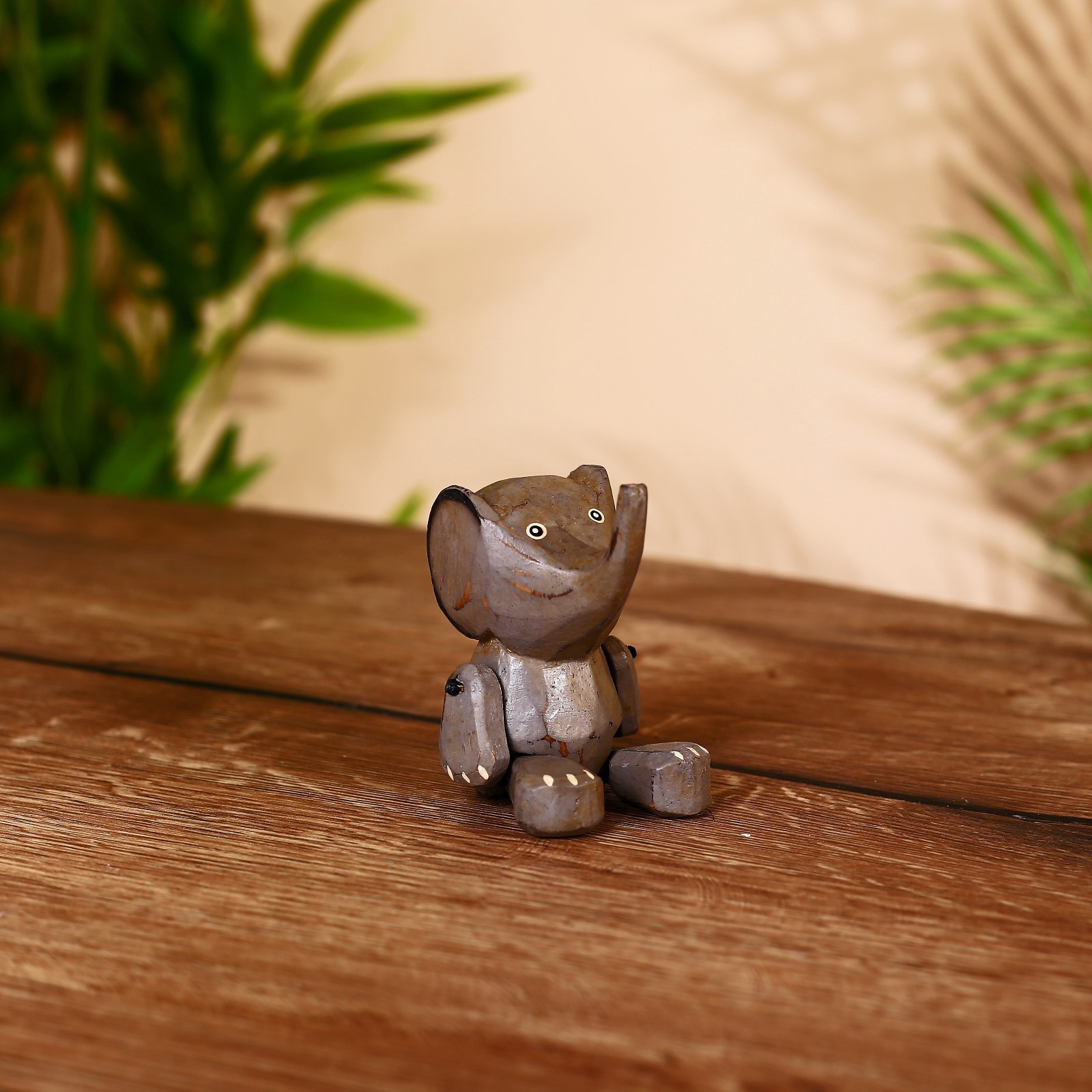 Изображение товара Декоративная фигура SIMALAND Слонёнок висячие лапки 12 см