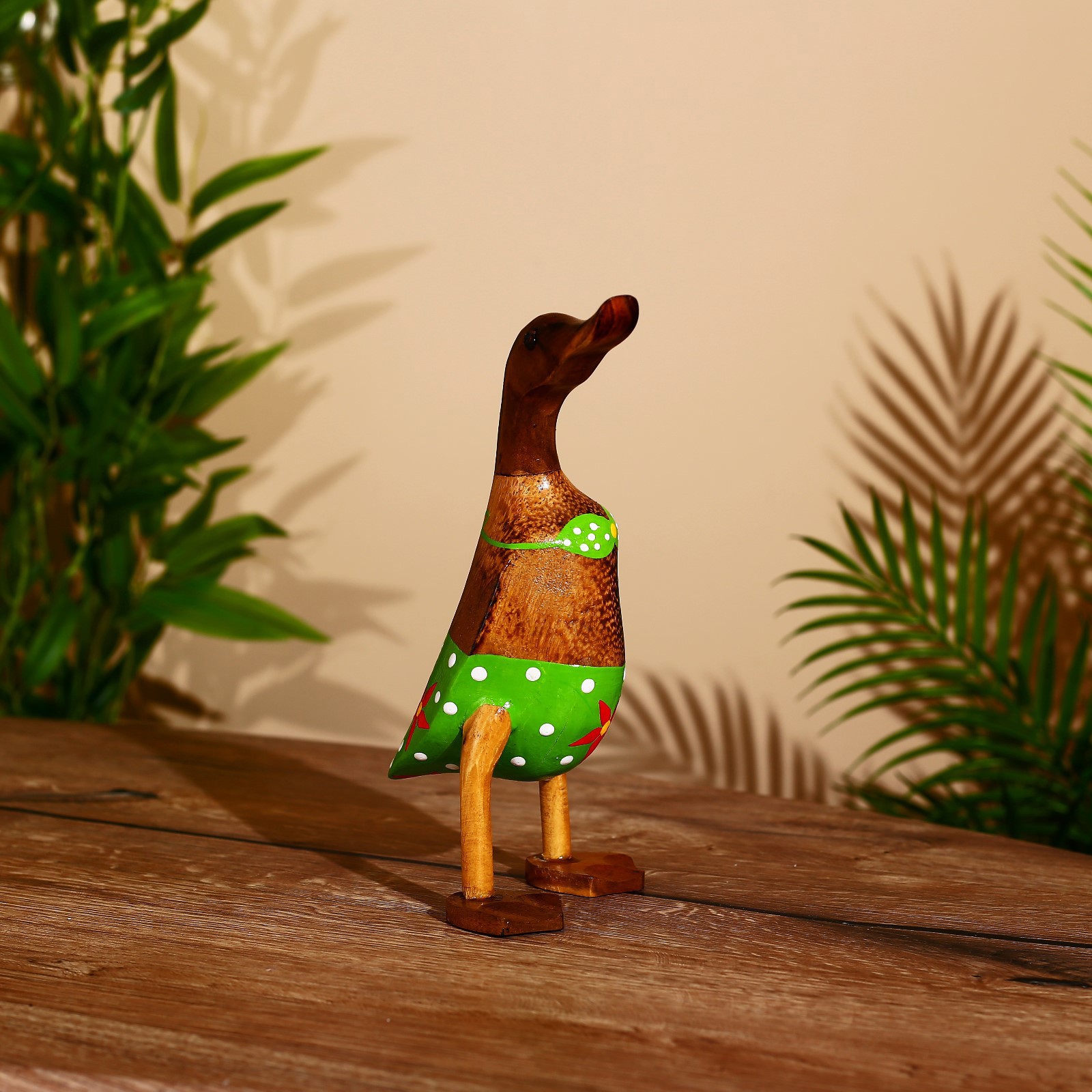 Изображение товара Интерьерный сувенир "Утка в зелёном купальнике" высота 25 см