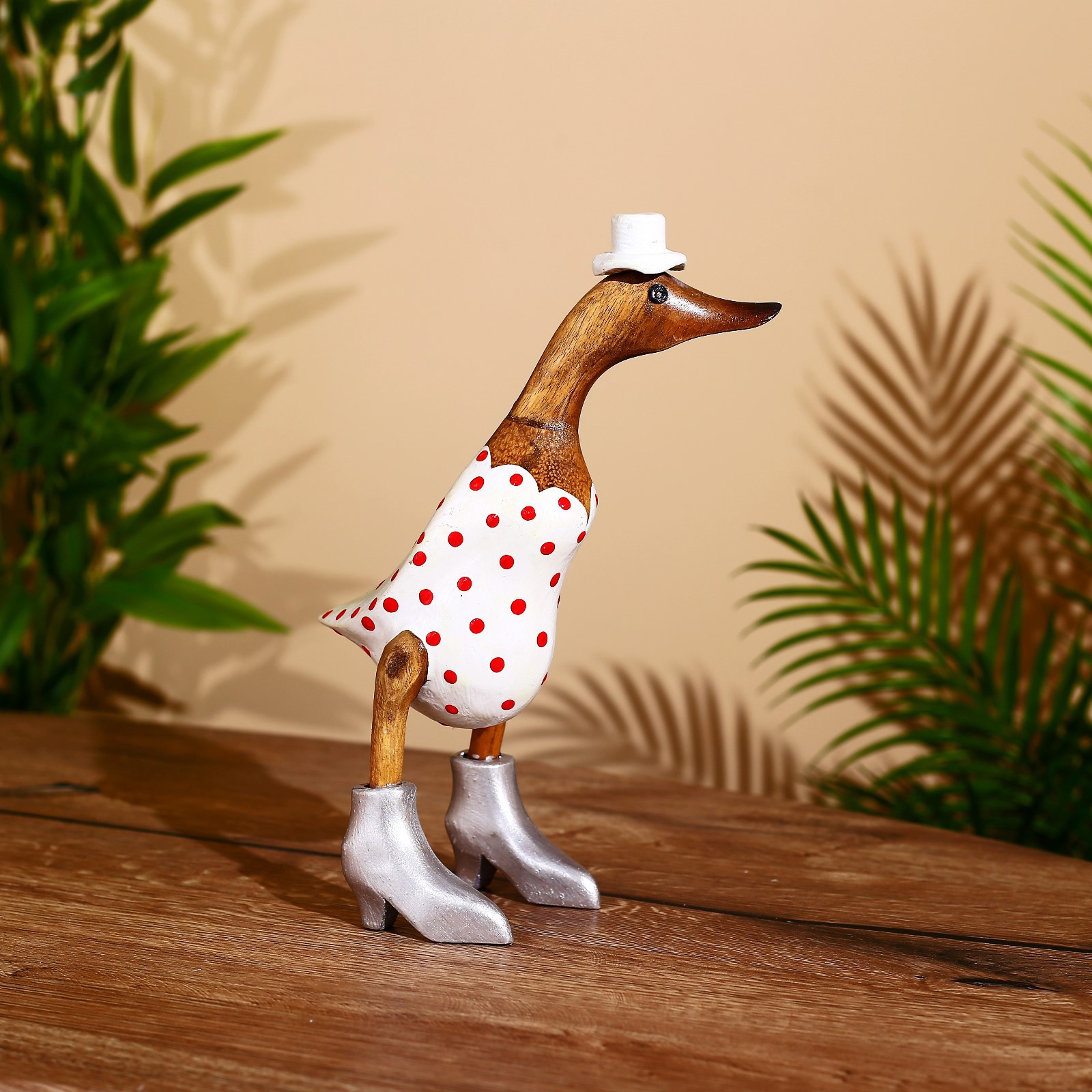 Изображение товара Интерьерный сувенир "Утка в летнем наряде" высота 27 см