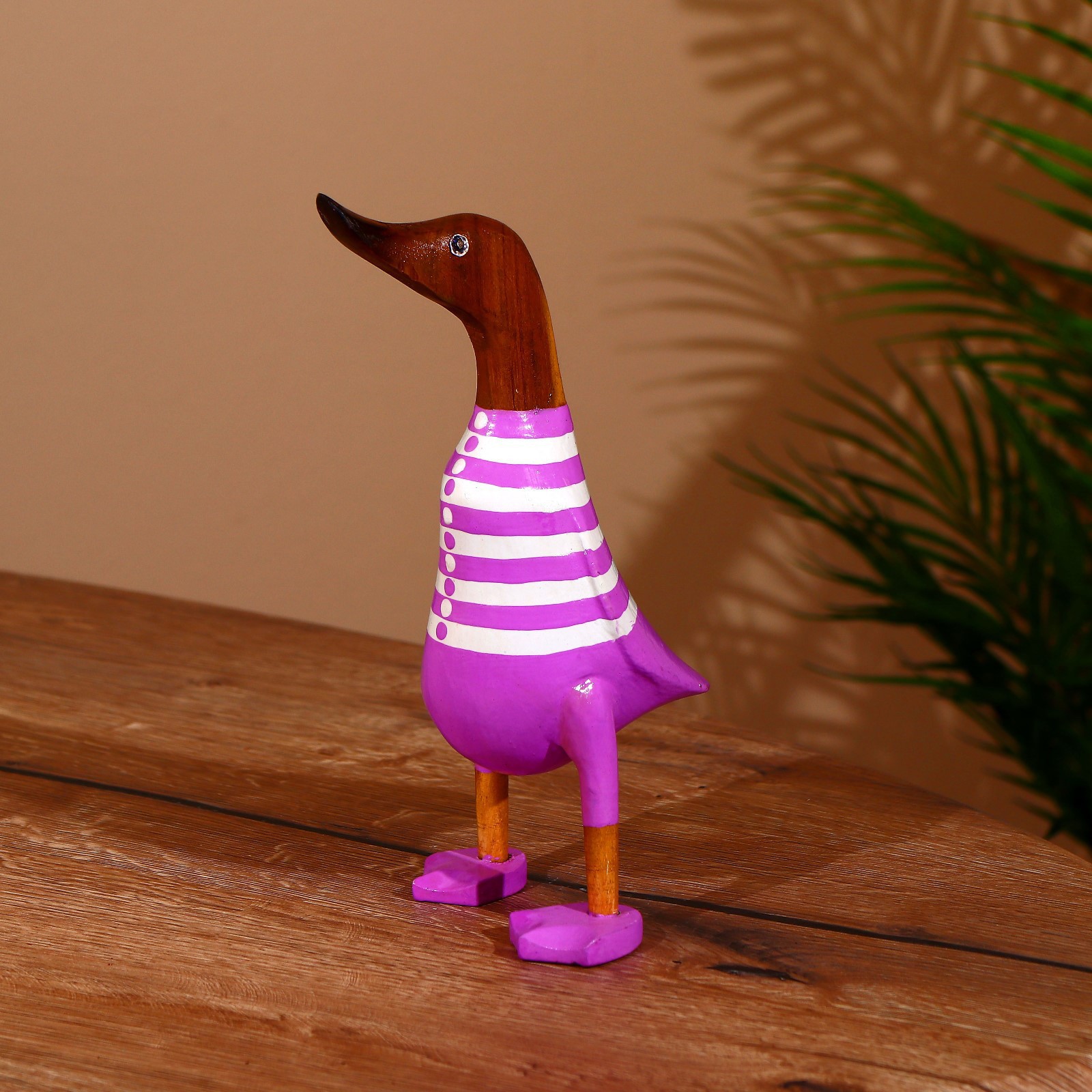 Изображение товара Интерьерный сувенир "Утка в сиреневом" высота 25 см