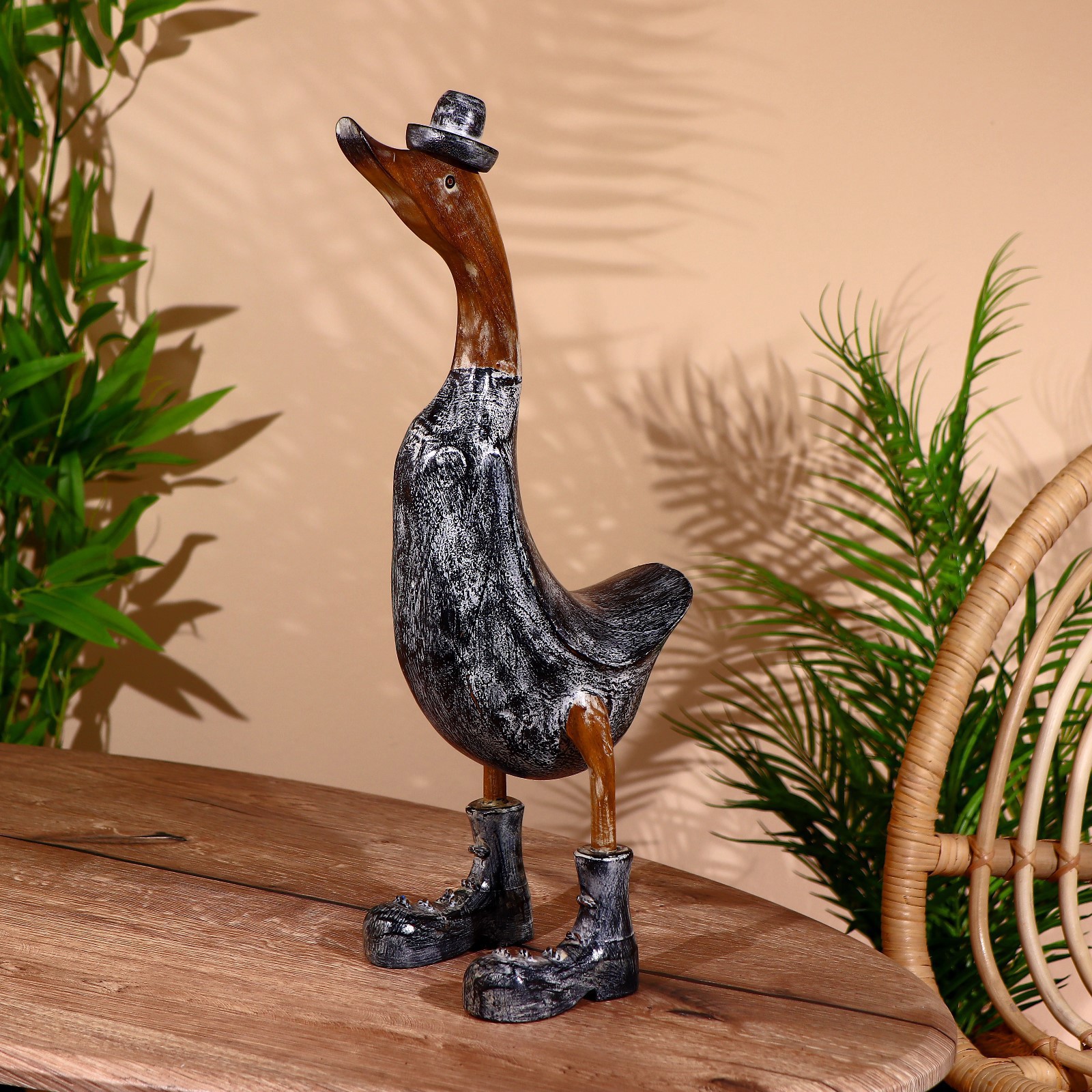 Изображение товара Утка в тёмном — интерьерный сувенир 45 см