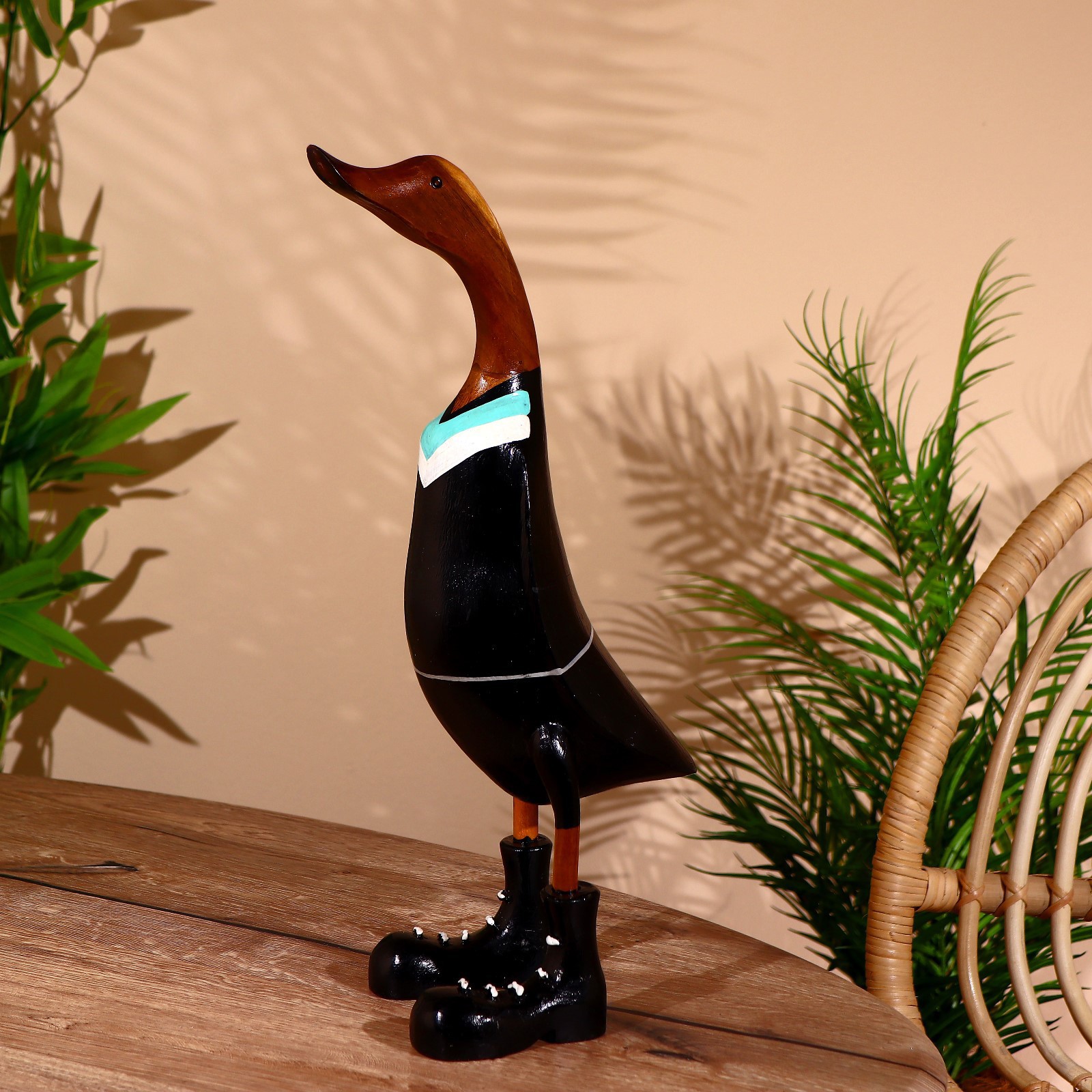 Изображение товара Интерьерный сувенир "Утка в чёрном" высота 45 см