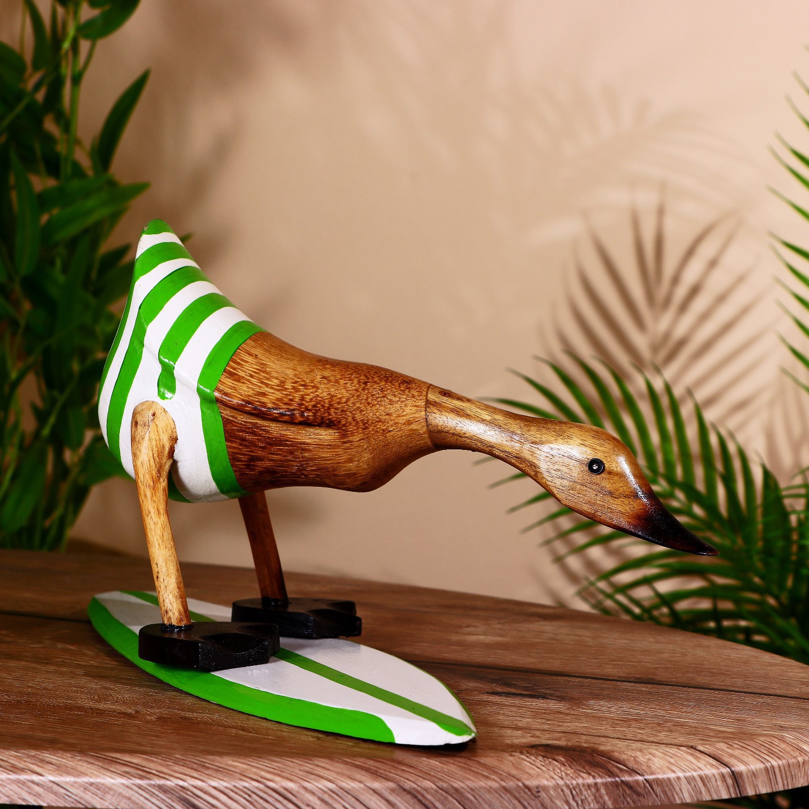 Изображение товара Интерьерный сувенир "Утка на сёрфе" зелёный, высота 40 см