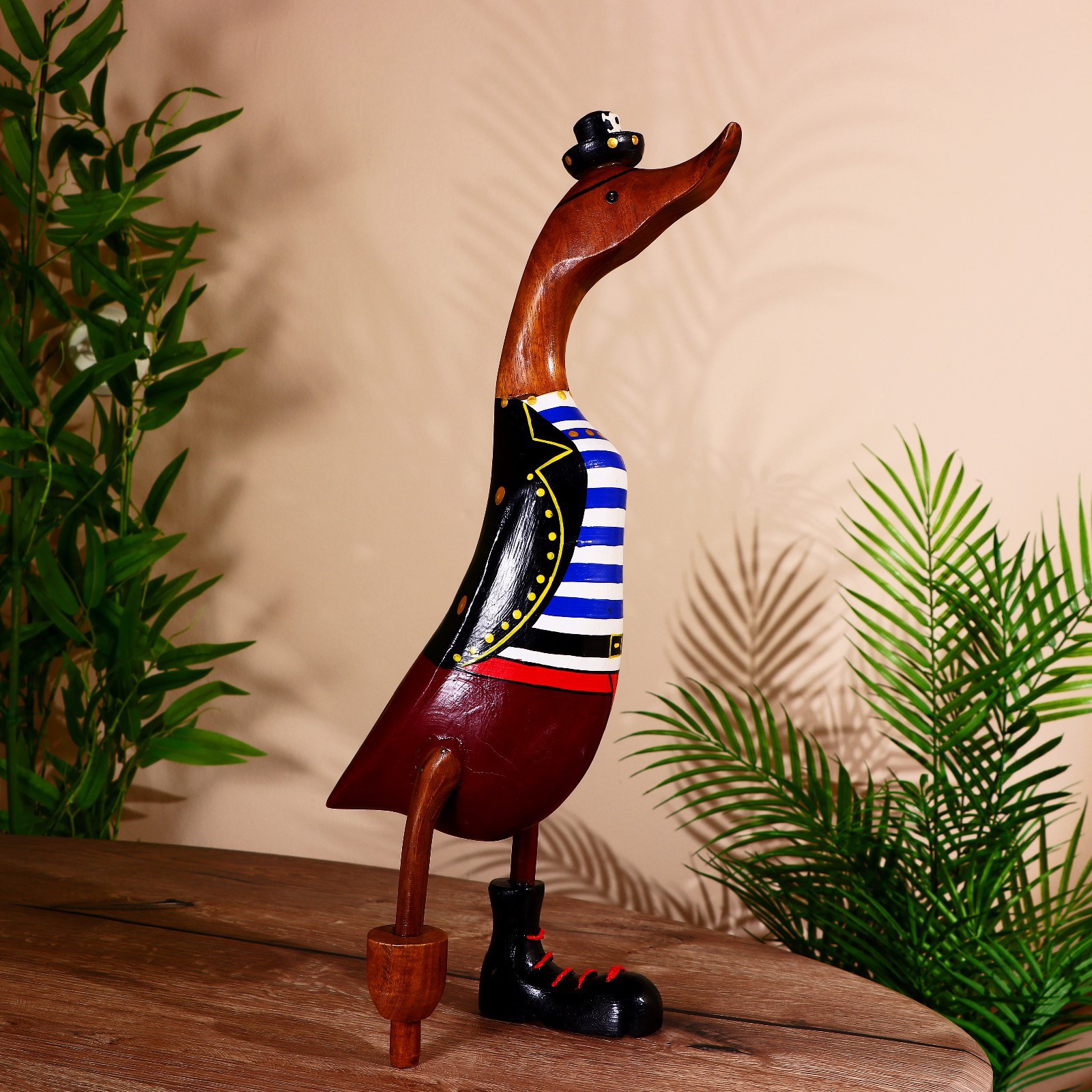 Изображение товара Интерьерный сувенир "Утка-пират" высота 45 см