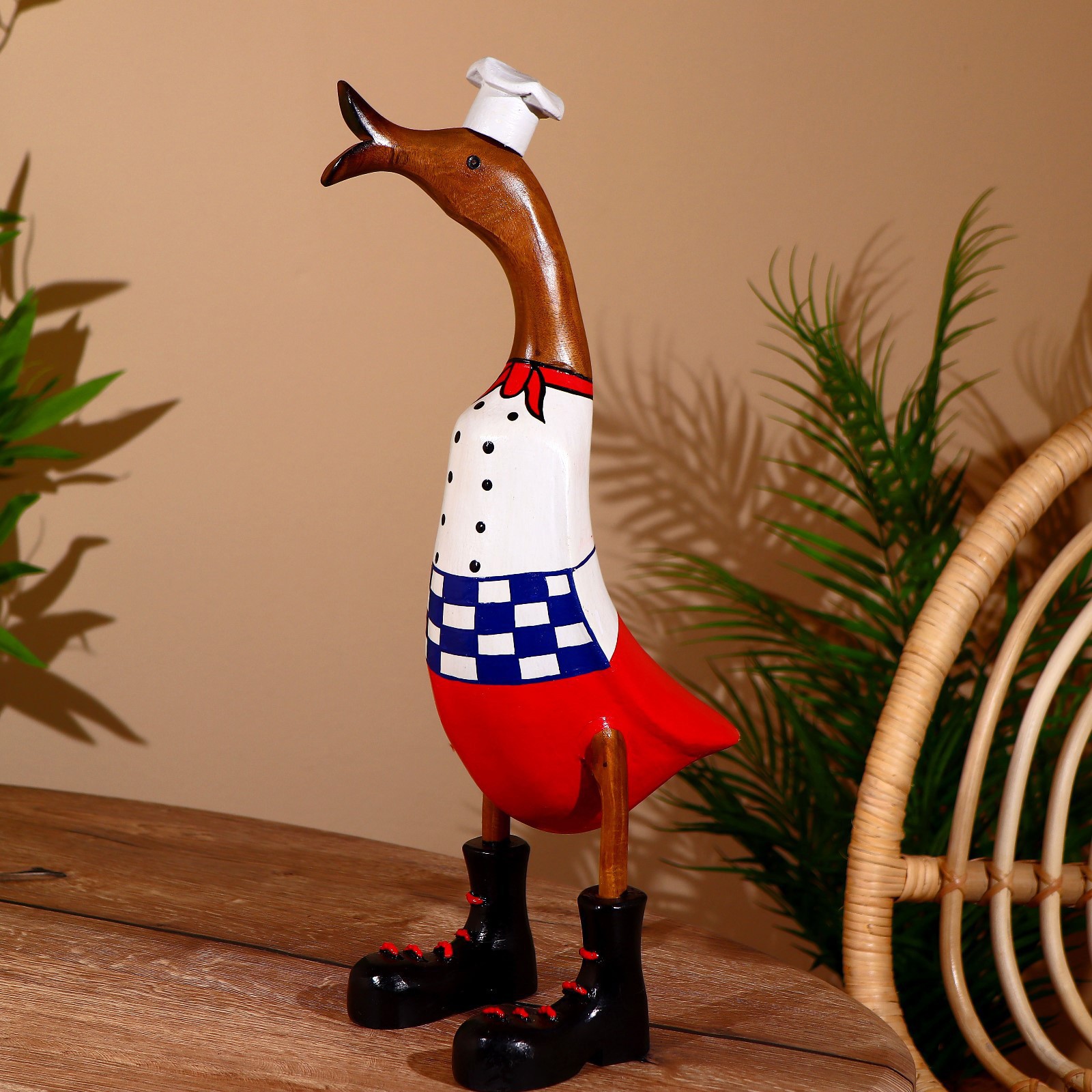 Изображение товара Интерьерный сувенир "Утка-шеф" высота 45 см