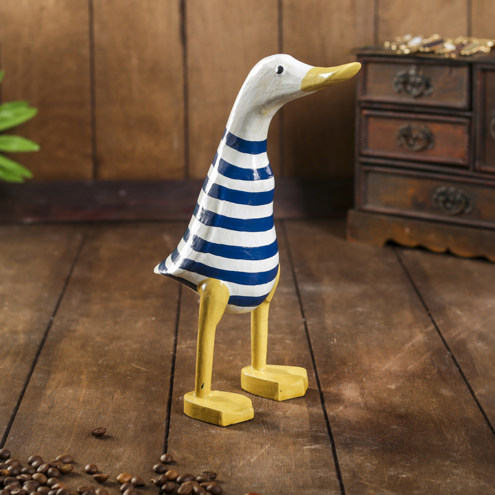 Изображение товара Утка морячок — декоративная фигура из дерева, 13x12x23 см