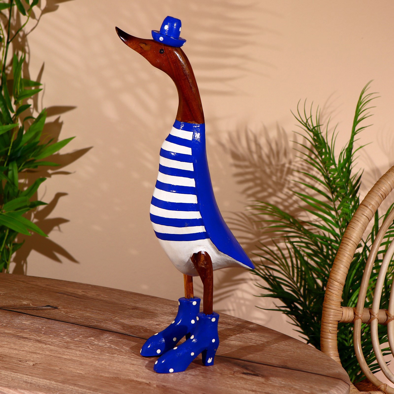 Изображение товара Интерьерный сувенир "Утка в синем" высота 45 см 1 мод.