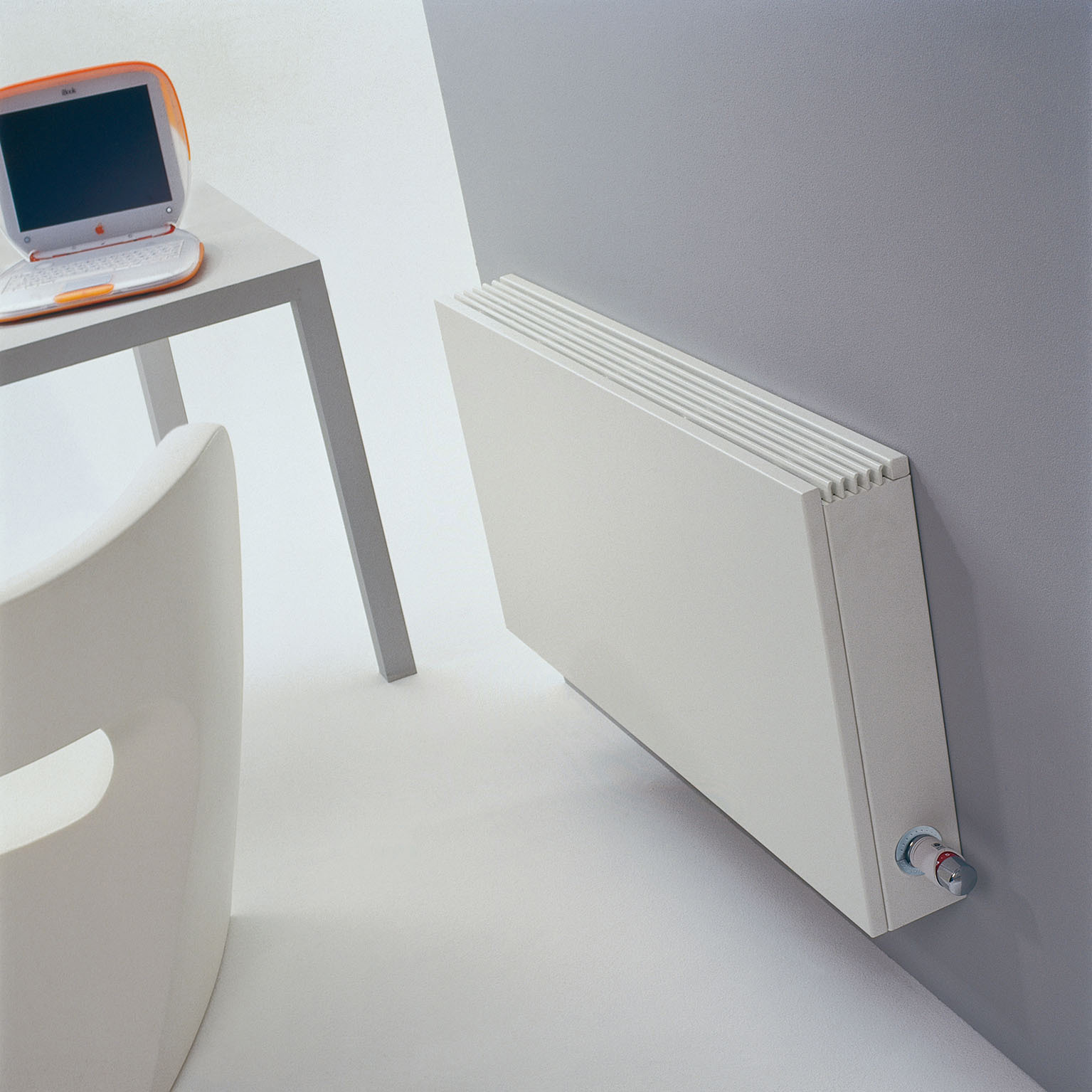 Изображение товара Конвектор настенный Jaga Strada 500x600x100 мм медь белый