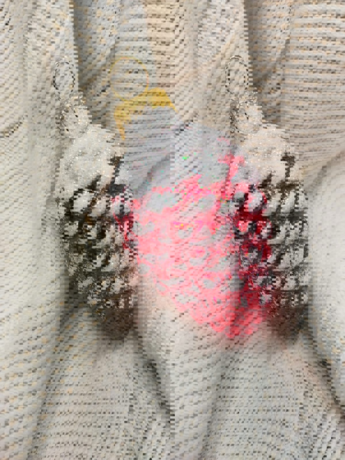 Изображение товара Елочная игрушка Шишка в снегу Коломеев ФУ-2-90 кр. 7 см х 4 см разноцветный