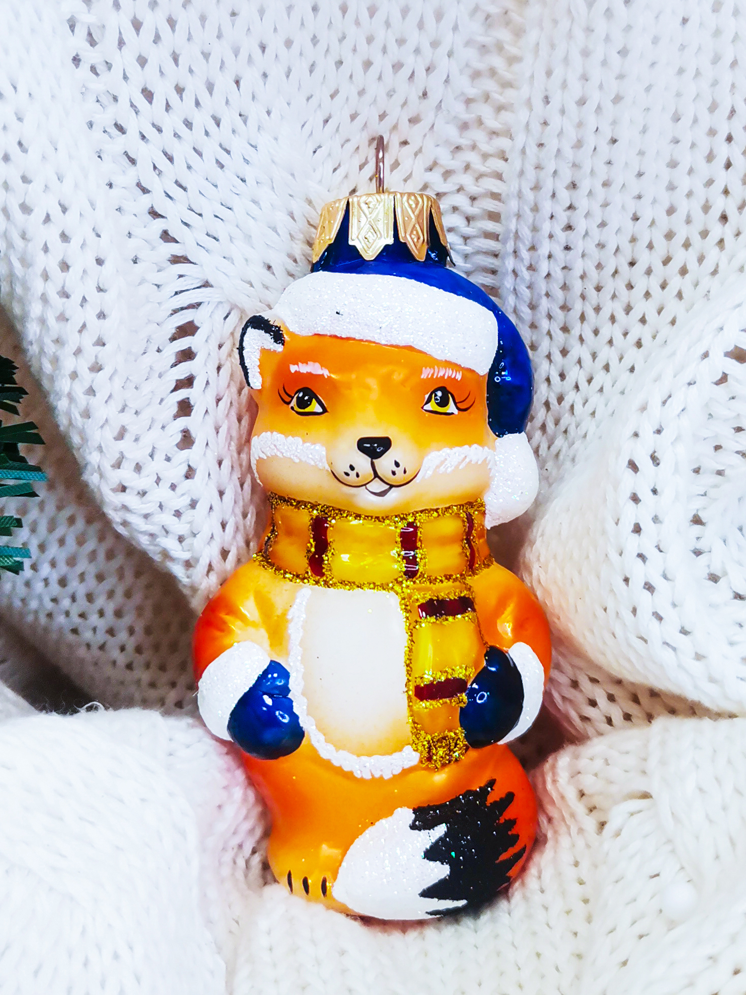 Изображение товара Елочная игрушка Белочка с шарфом Коломеев АУ-355 8 см