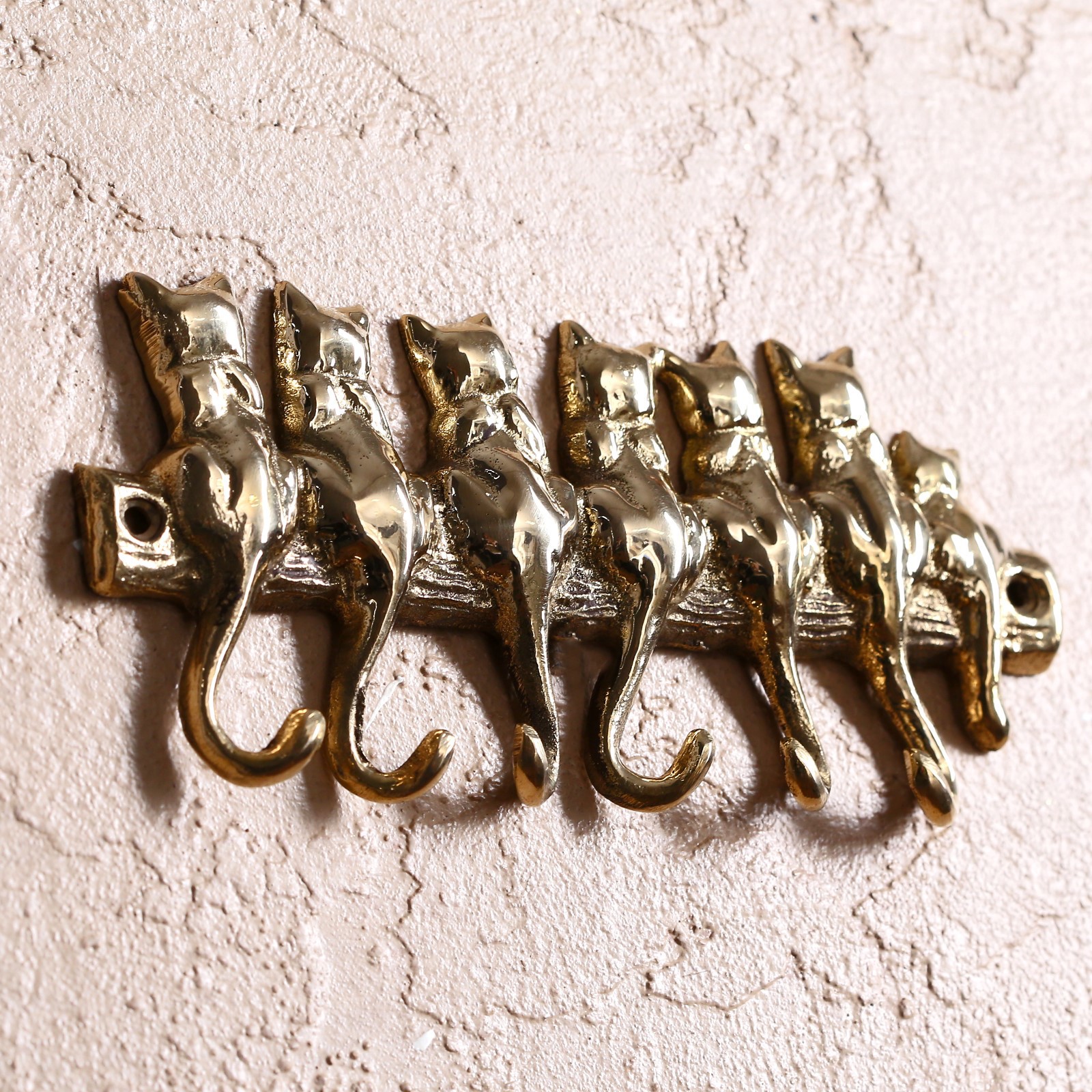 Изображение товара Крючок декоративный "7 котов" 16x7x1.5 см