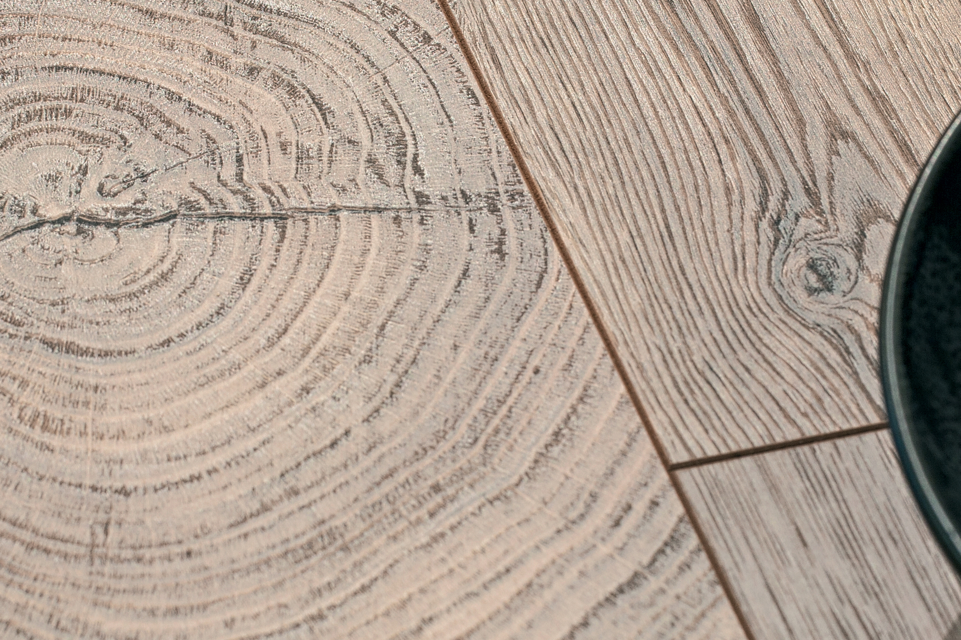 Изображение товара Ламинат Master Floor By Kaindl Premium RE Oak Fresco Bark 32 класс толщина 10 мм с фаской 1.76 м², цена за упаковку