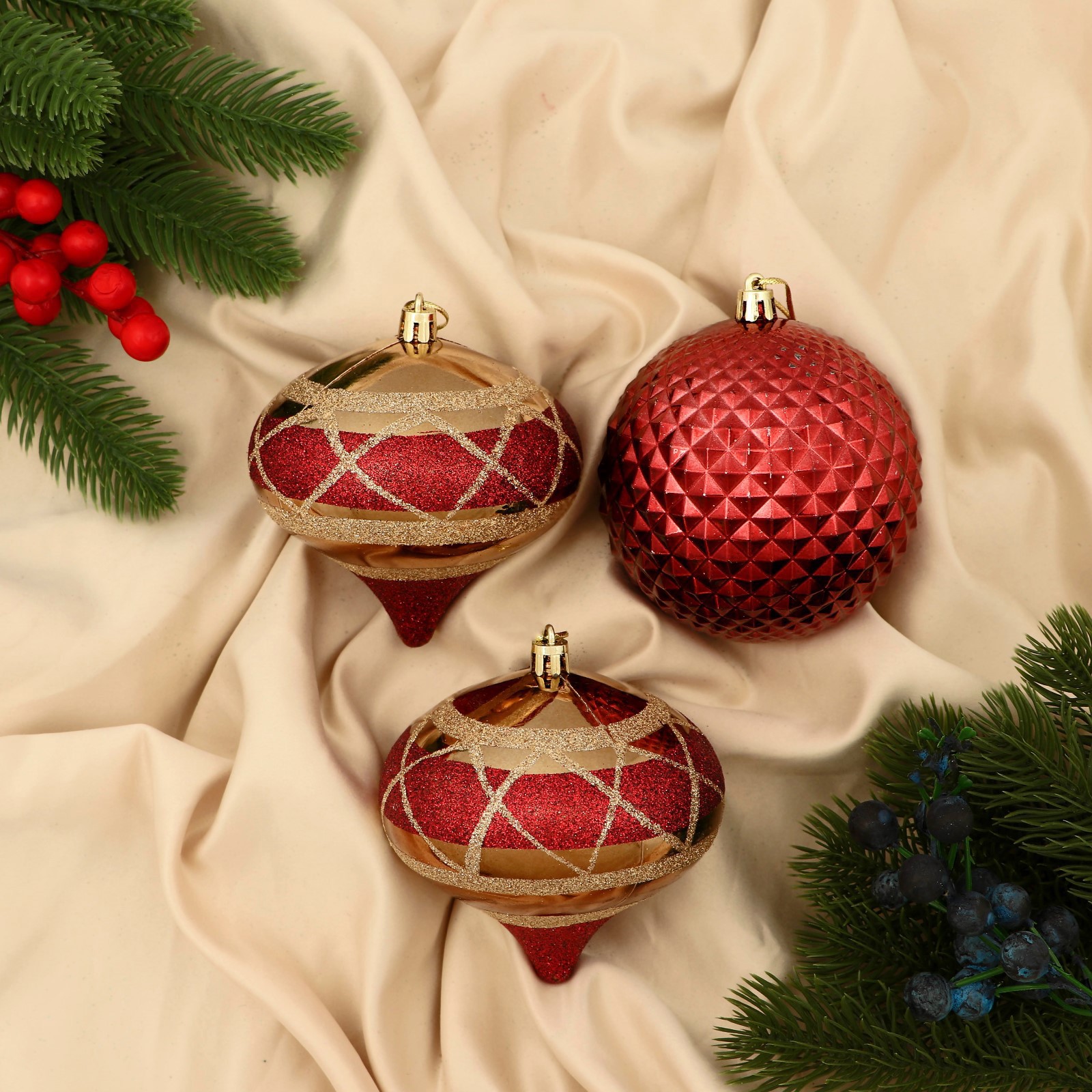 Изображение товара Набор елочных игрушек Вечерние забавы Зимнее волшебство 3 шт 10 см красный