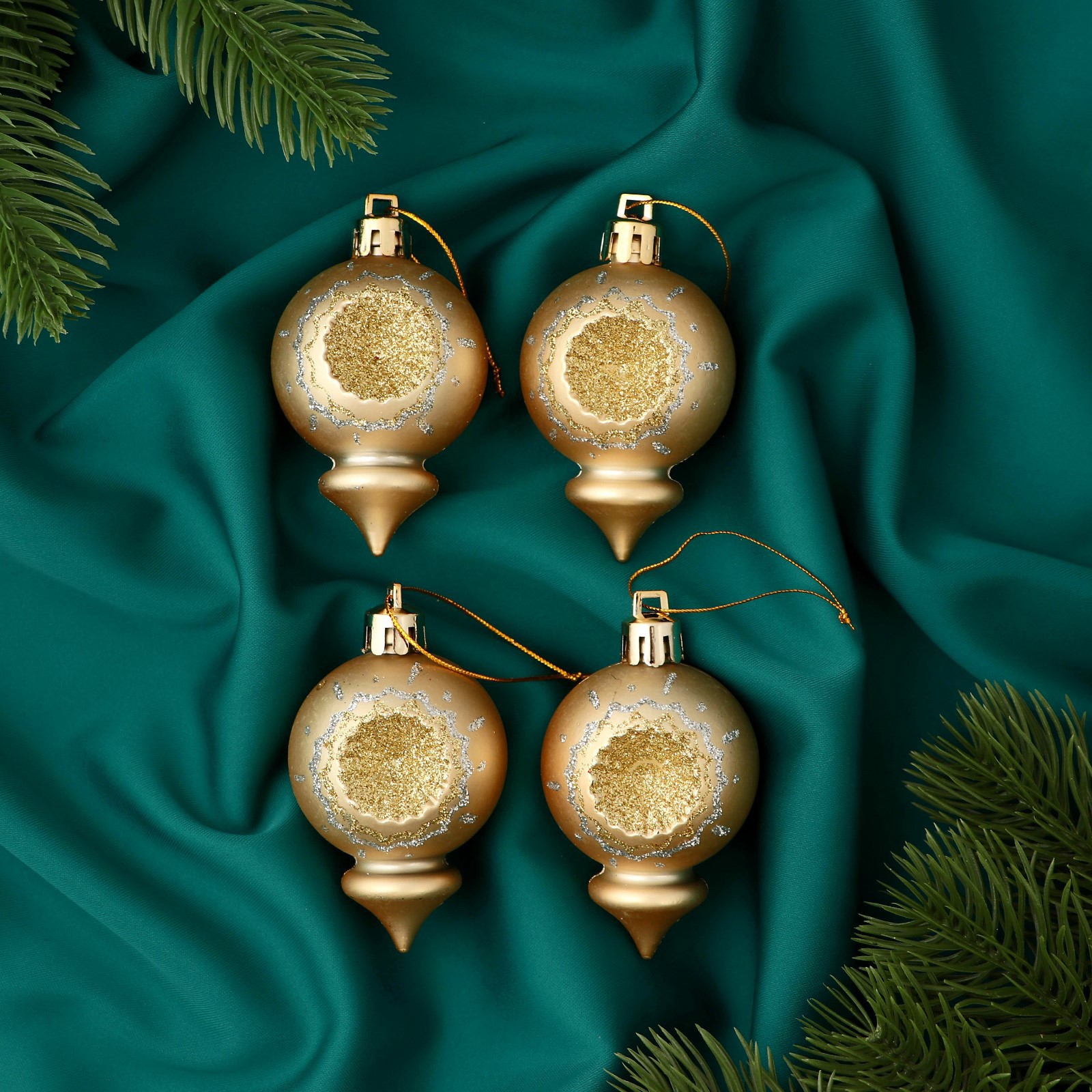 Изображение товара Набор елочных игрушек Огонёк Зимнее волшебство 9510198 4 см жёлтый/золотой 4 шт