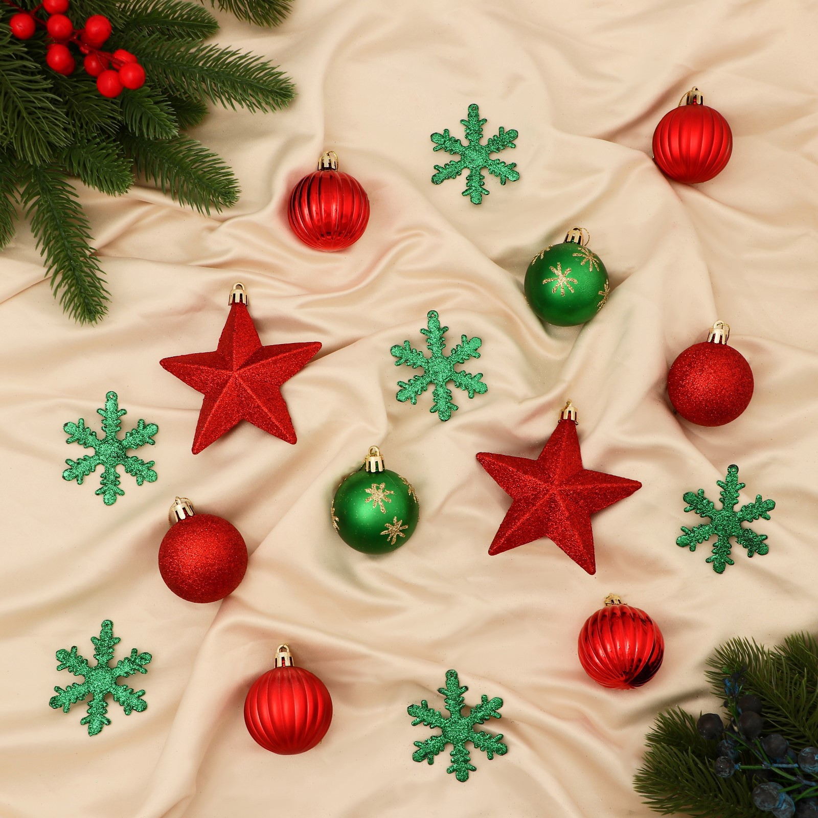 Изображение товара Набор елочных игрушек Забава ассорти Зимнее волшебство 9510318 разноцветный 46 шт