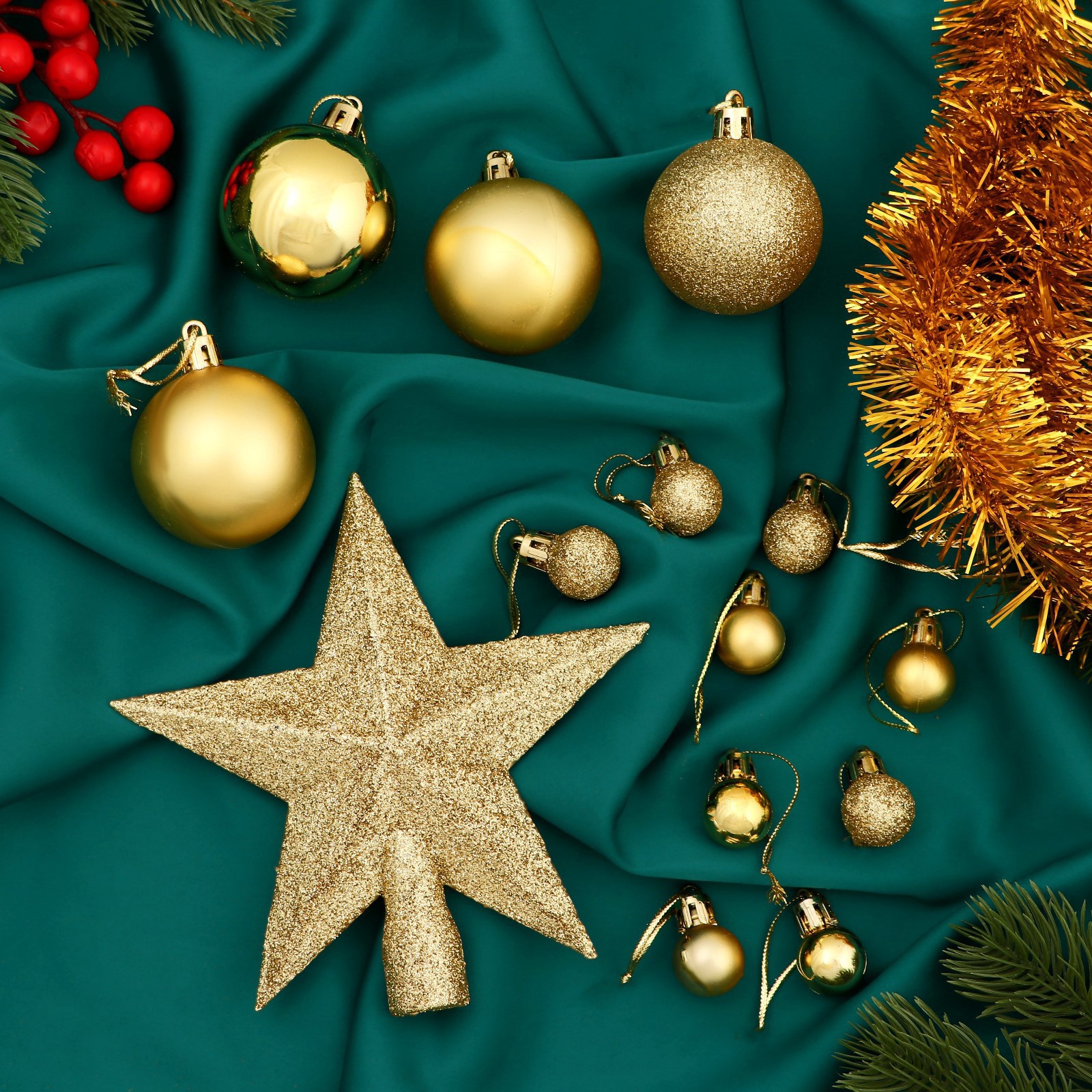 Изображение товара Набор елочных игрушек Звёздное небо Зимнее волшебство 9510307 жёлтый/золотой 54 шт