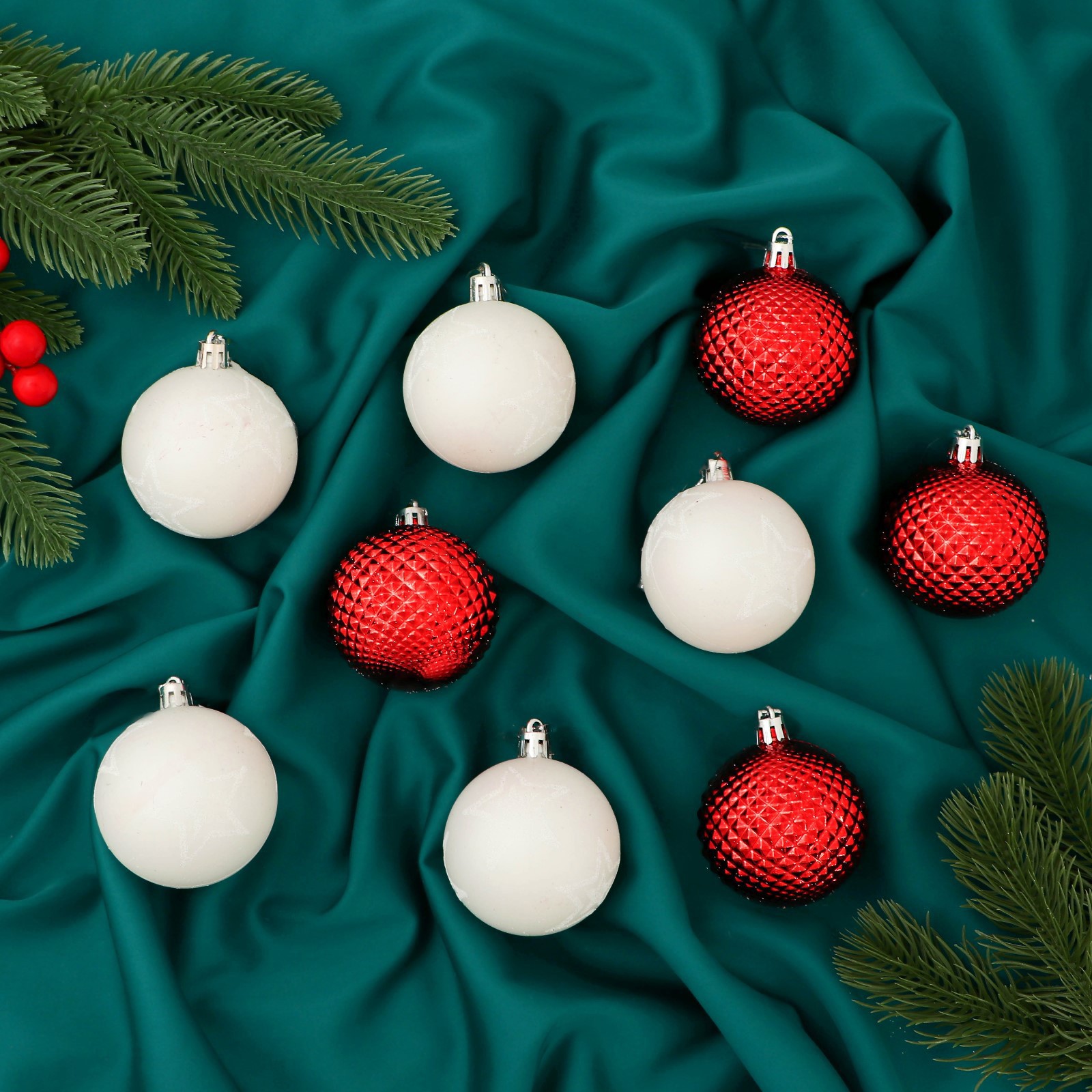 Изображение товара Набор елочных шаров Зимнее волшебство 9510242 5.5 см Пластик разноцветный 9 шт