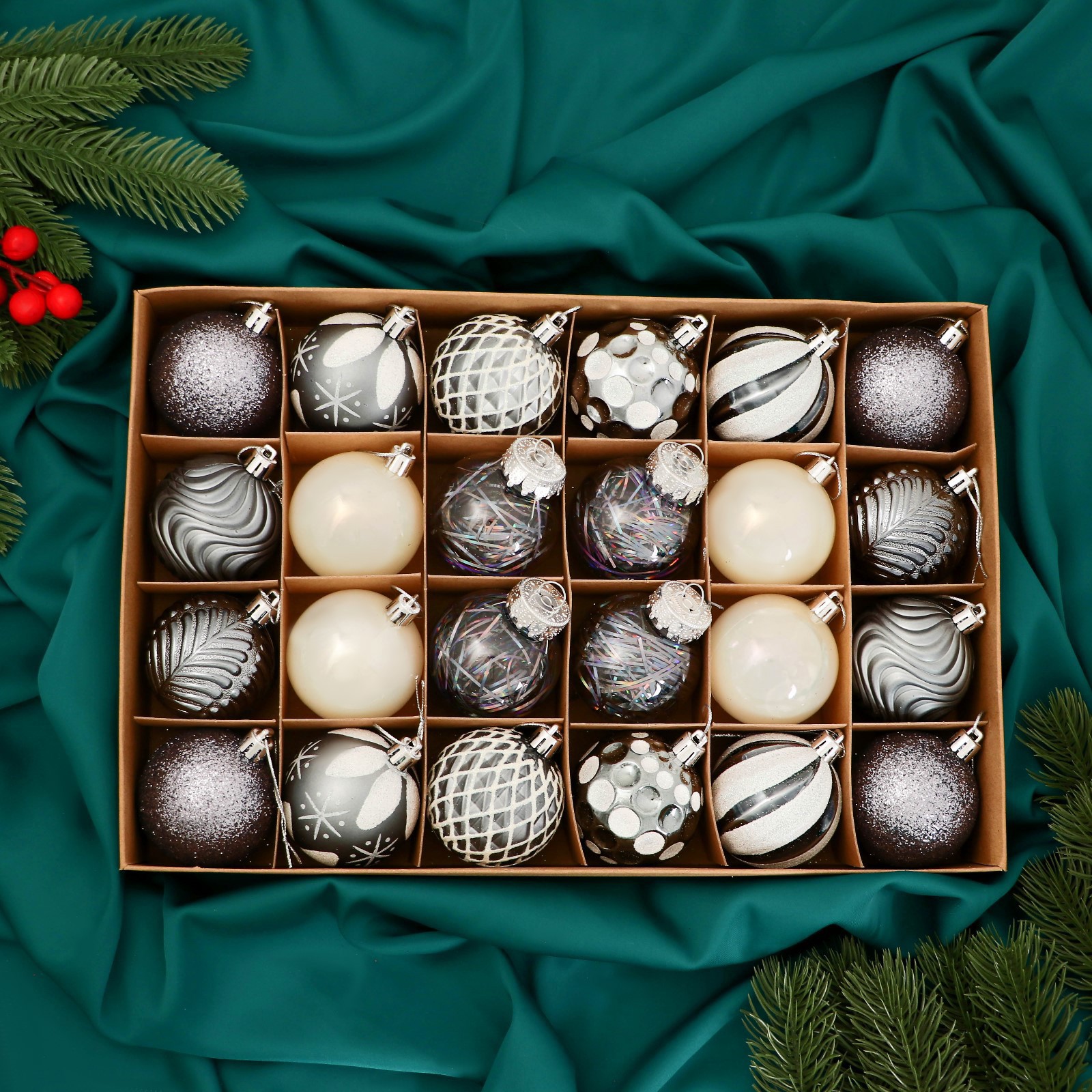 Изображение товара Набор елочных шаров Зимнее волшебство 24 штуки диаметр 6 см серебристые серые